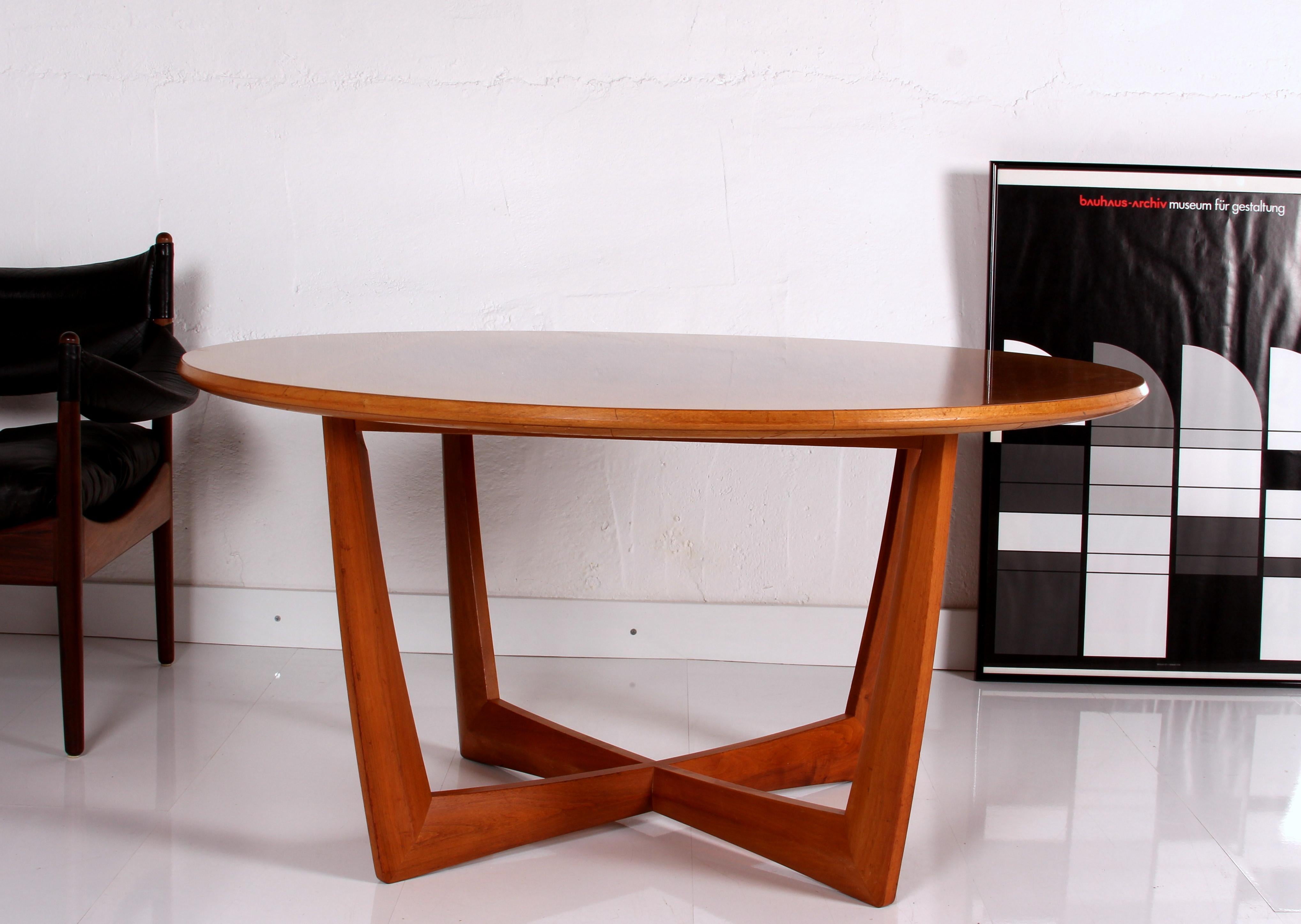 skandinavian modern huge round coffee table by KONDOR Möbel-Perfektion 1960s For Sale 4