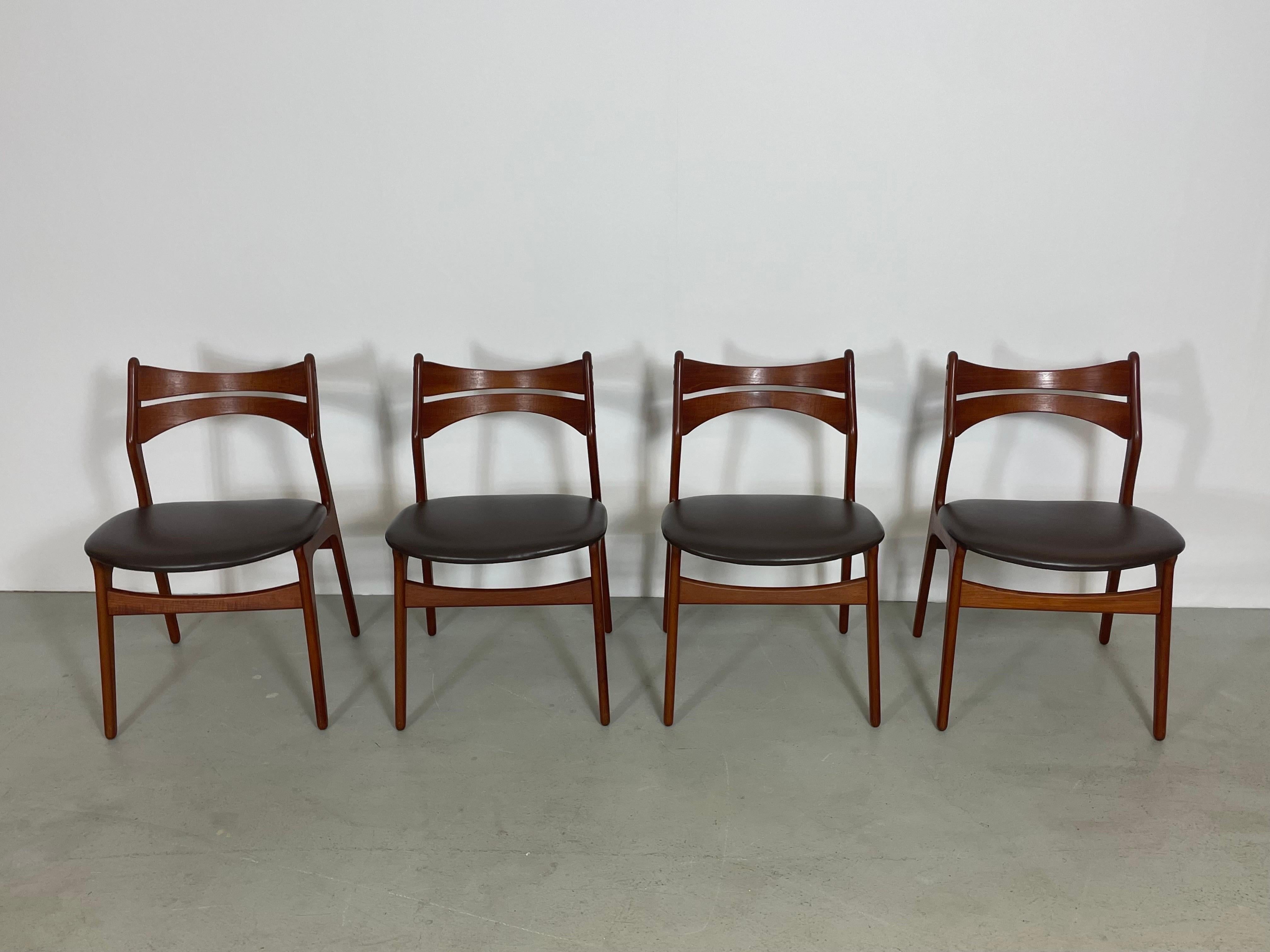 Skandinavian Teak Dining Chairs by Erik Buch, Denmark 1950s For Sale 5