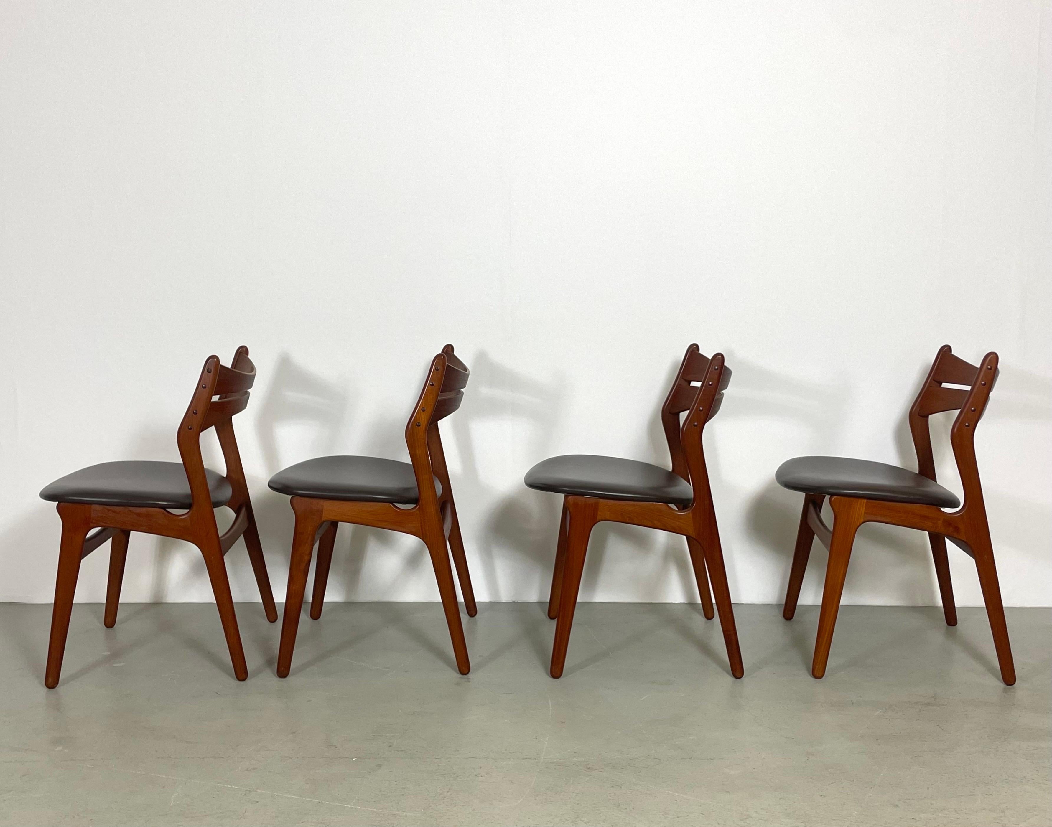 Chaises de salle à manger en teck de style scandinave par Erik Buch, Danemark, années 1950 en vente 10