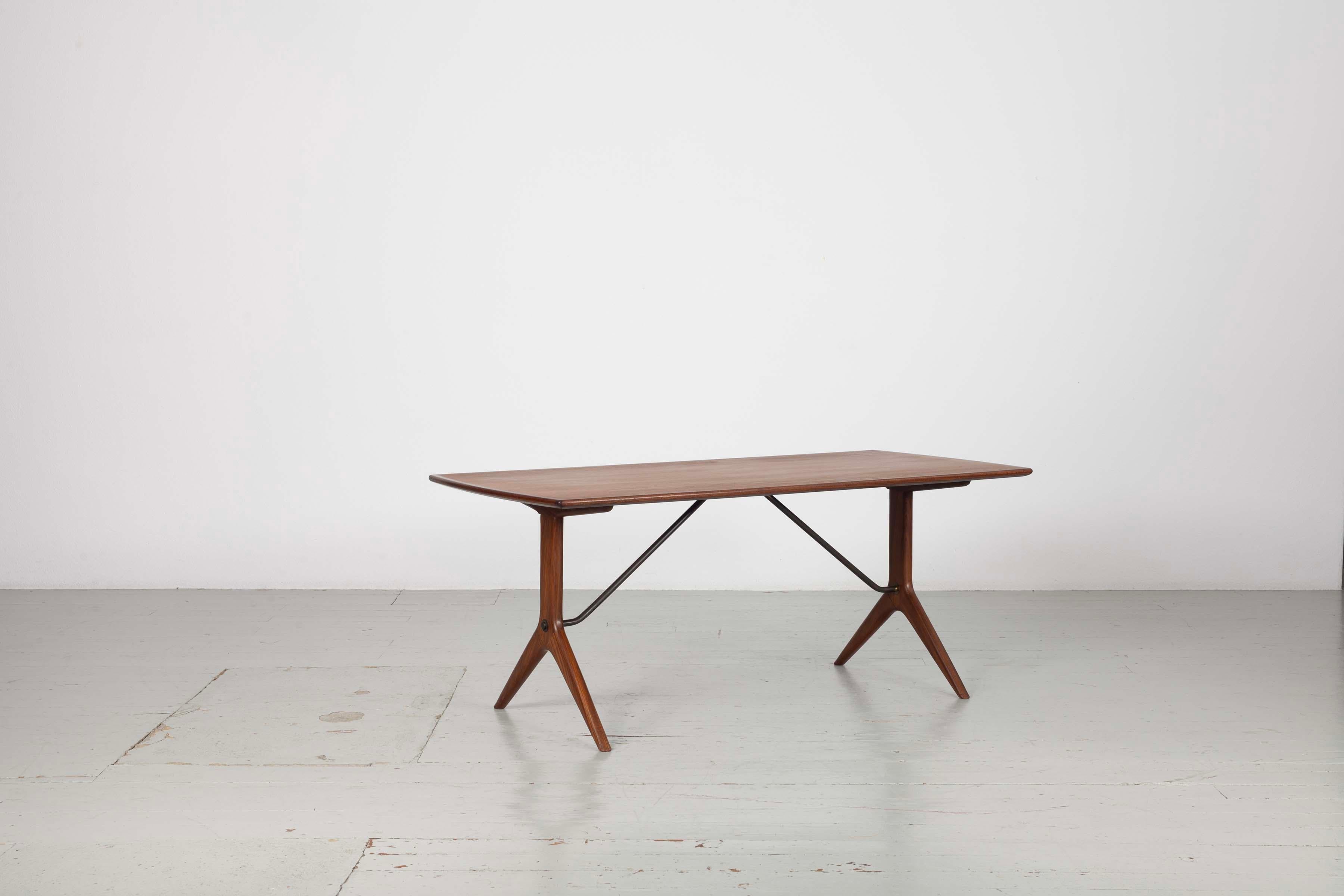 Mid-Century Modern Skandinavien Sofatable by Karl Erik Ekselius, 1960s For Sale