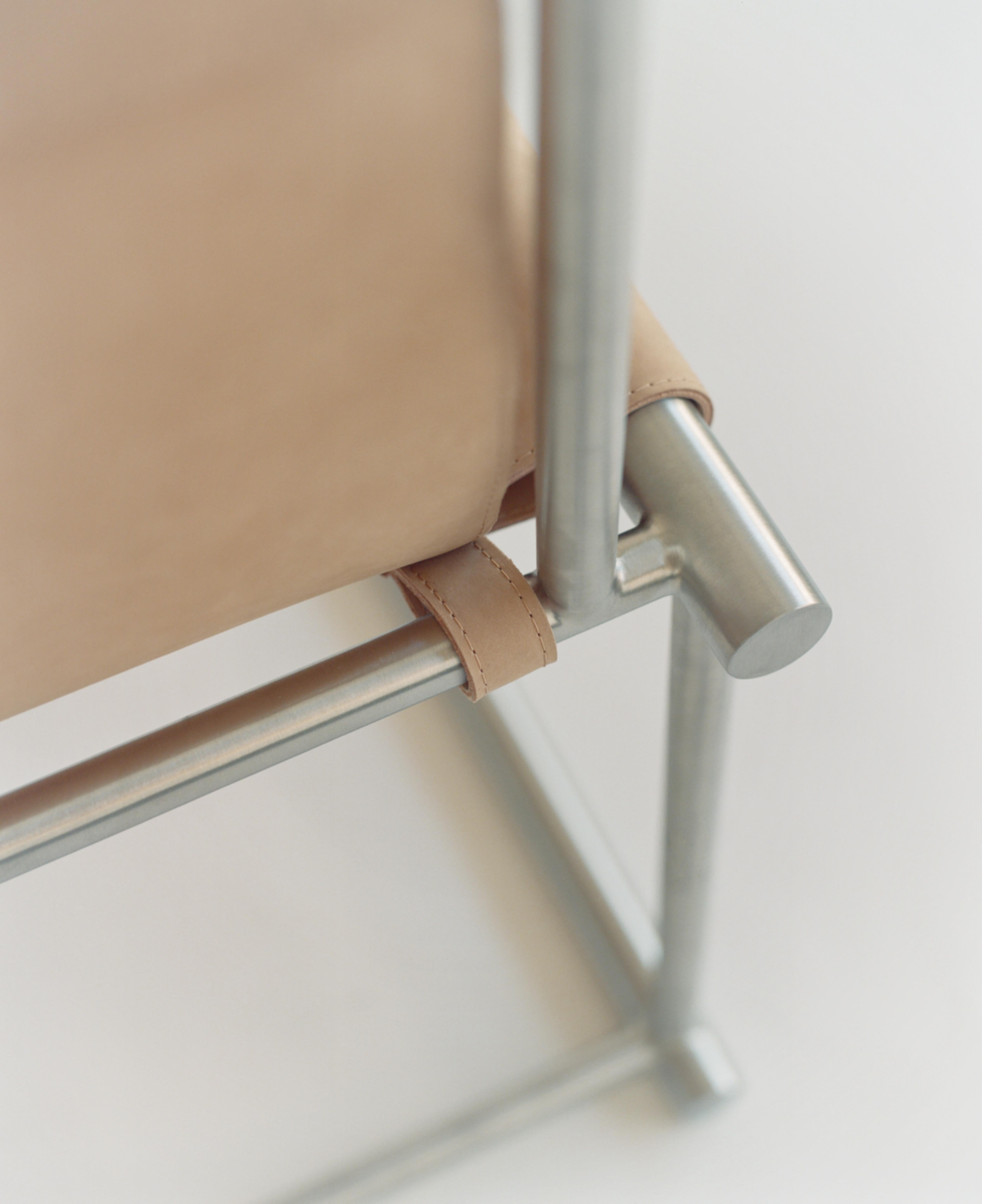 Silla auxiliar esqueleto de Jialun Xiong en Nuevo estado para la venta en Geneve, CH