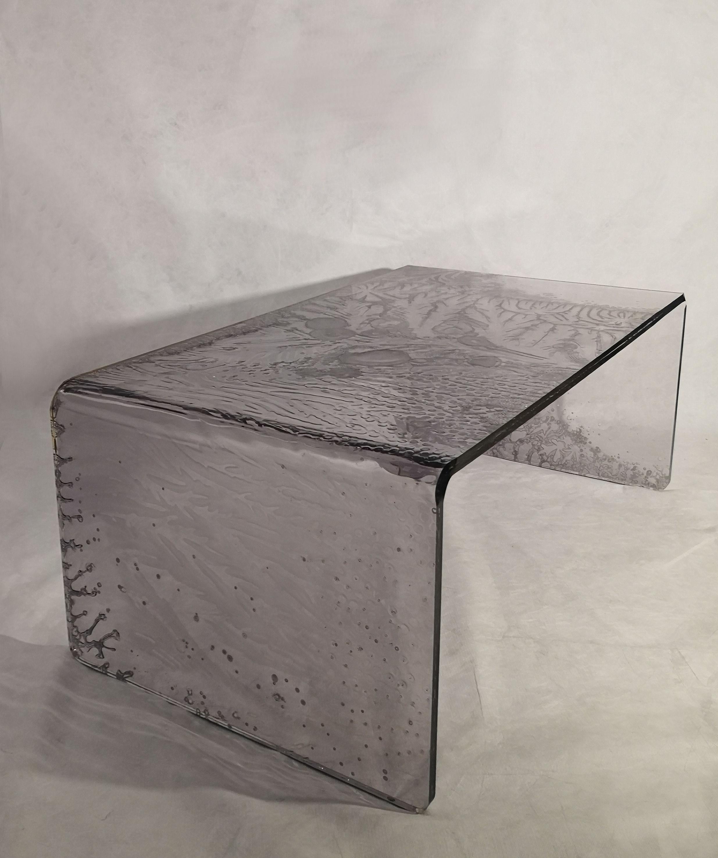 Modern Sketch Bridge Coffeetable Made of Grey Acrylic Design Roberto Giacomucci in 2020 For Sale