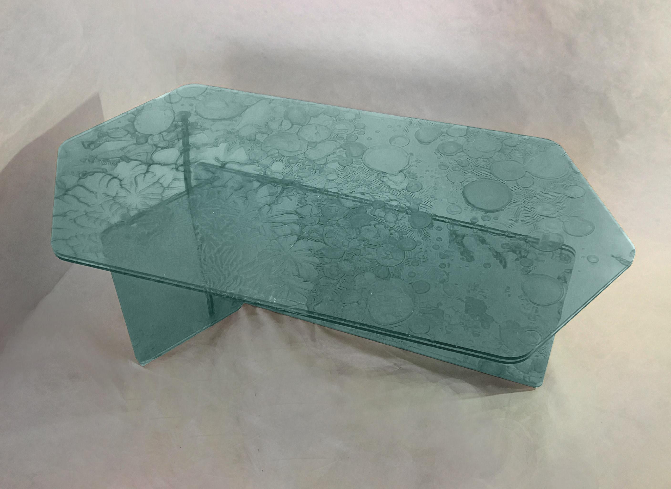 Modern Sketch Coffee Table Made in Acrylic Aquamarine Design Roberto Giacomucci in 2022 For Sale