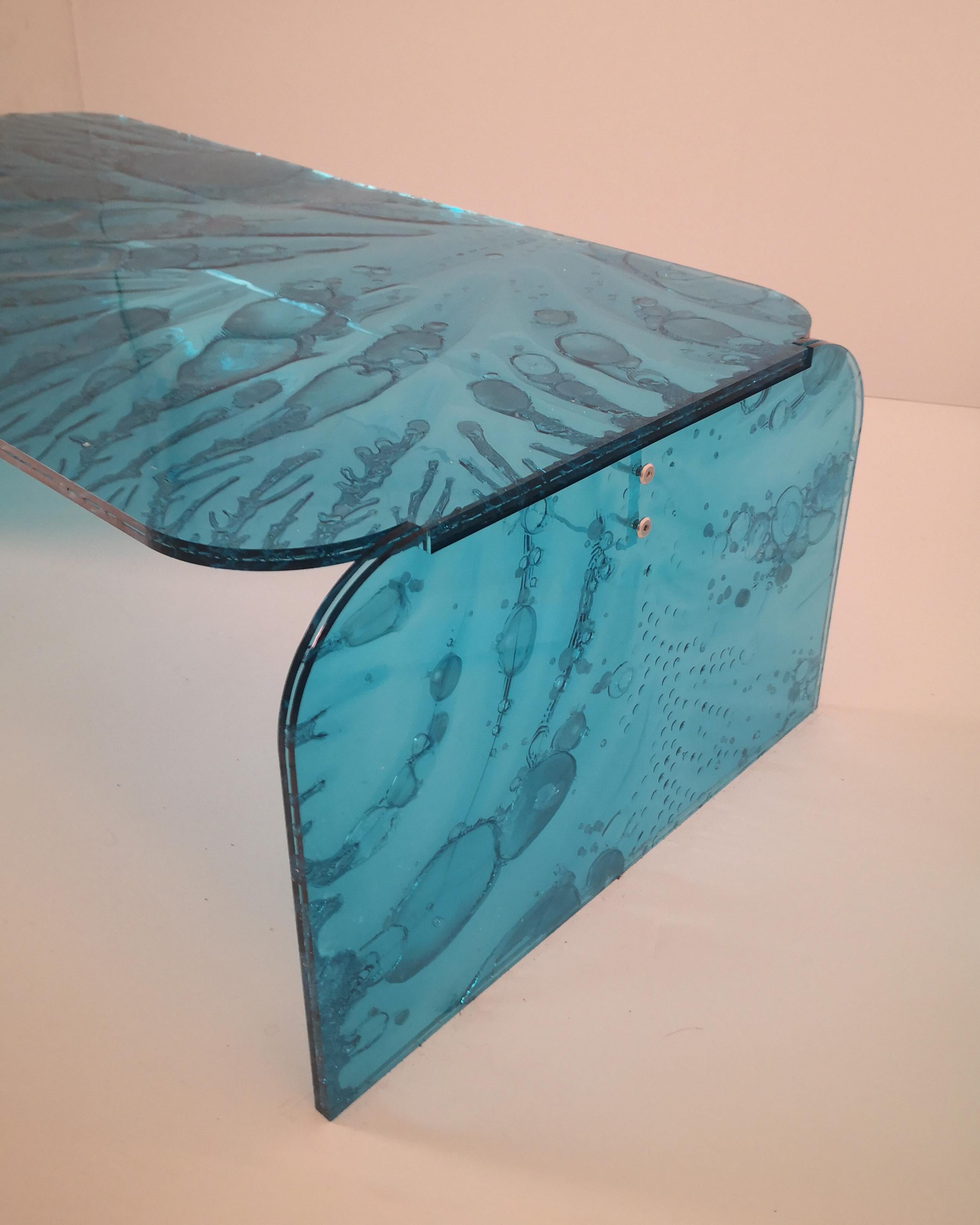 Machine-Made Sketch Coffee Table Made in Acrylic Aquamarine Design Roberto Giacomucci in 2023 For Sale