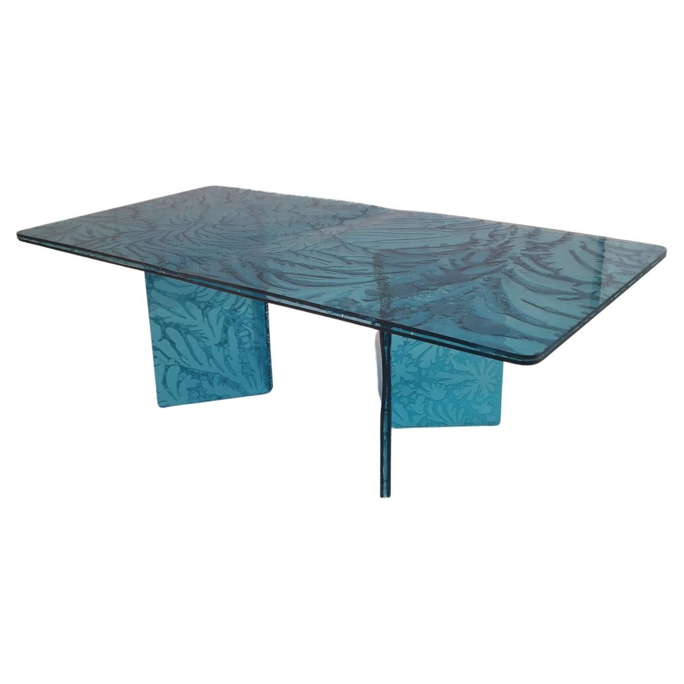 Table basse croquis réalisée en acrylique avec motif aigue-marine par Roberto Giacomucci en 2023