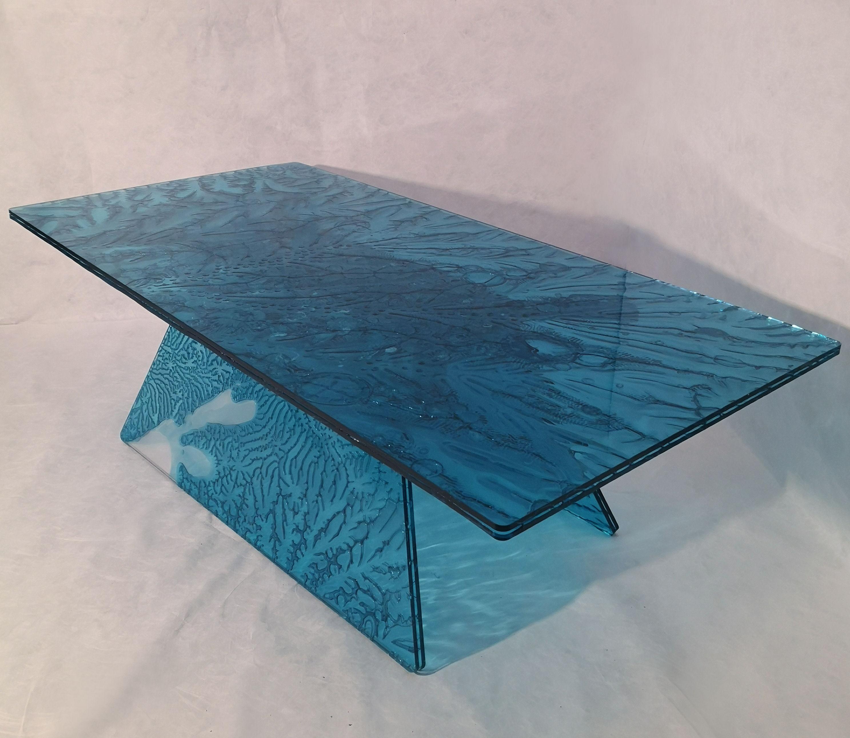 Modern Sketch Coffee Table Made in Acrylic Design Roberto Giacomucci in 2021 For Sale