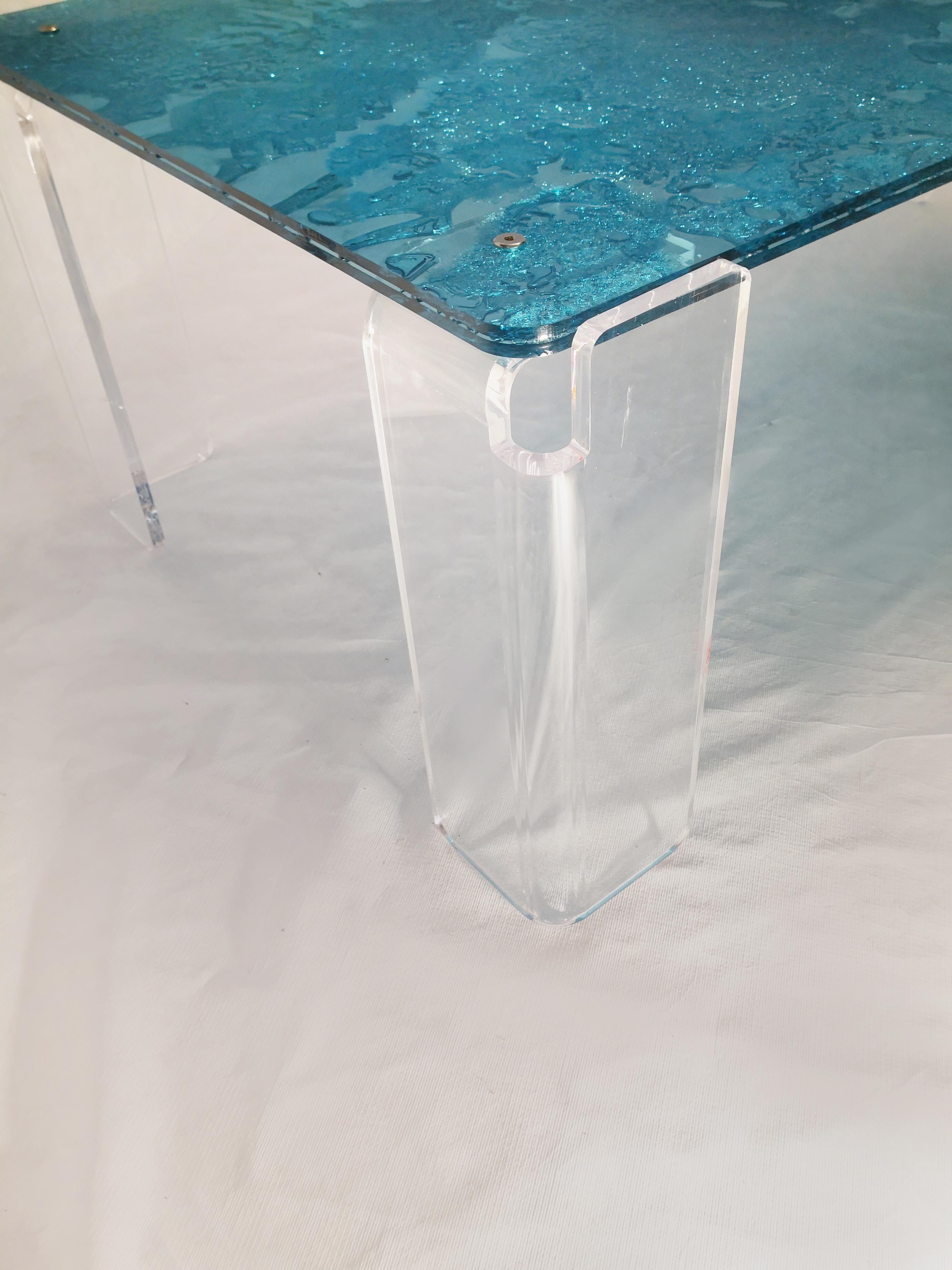 Machine-Made Sketch Coffee Table Made in Acrylic Four Legs Design Roberto Giacomucci in 2022 For Sale