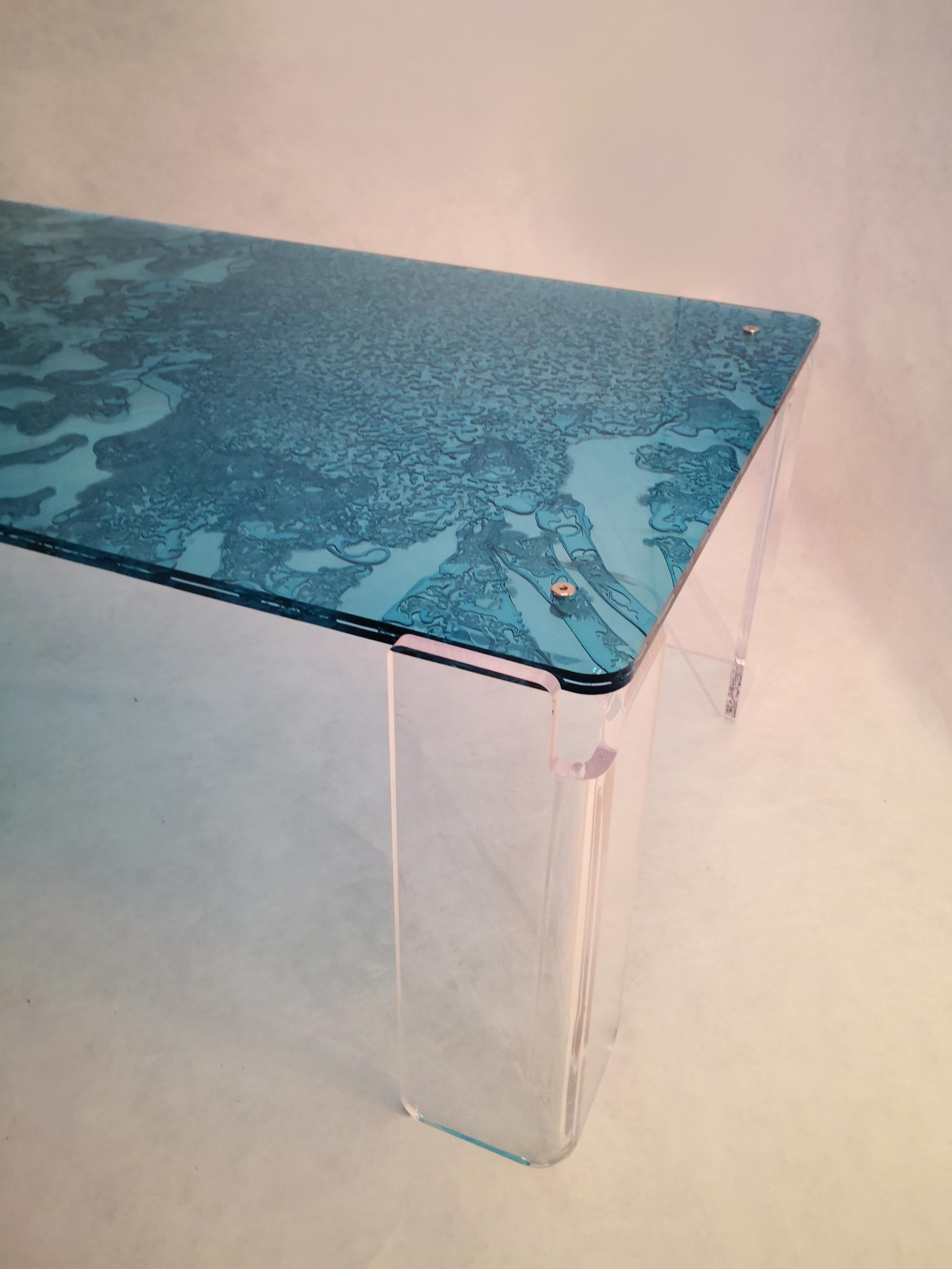 Sketch Coffee Table Made in Acrylic Four Legs Design Roberto Giacomucci in 2022 In New Condition For Sale In ancona, IT