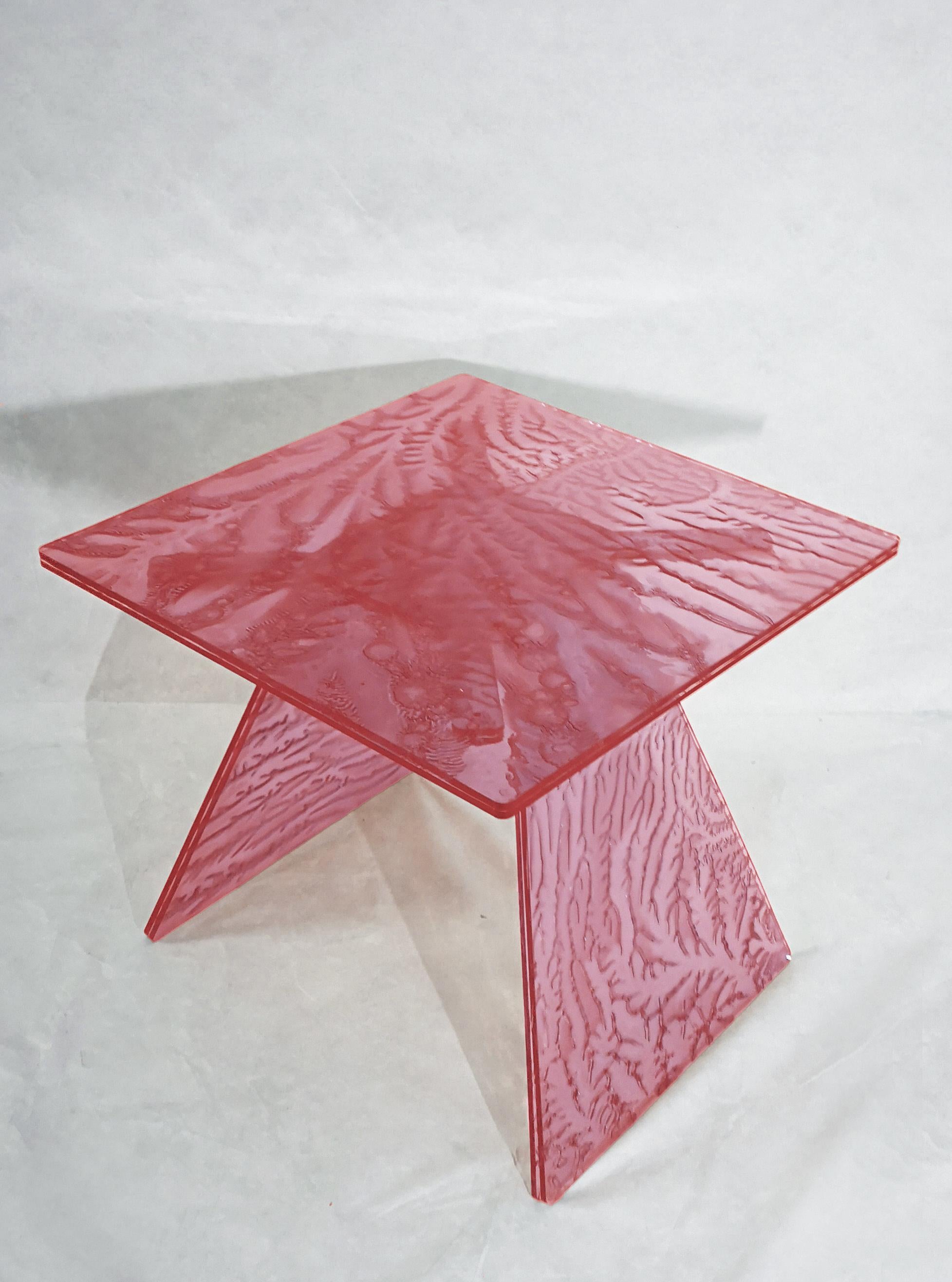 Contemporary Sketch Coffee Table Made in Acrylic Pink Design Roberto Giacomucci in 2021 For Sale