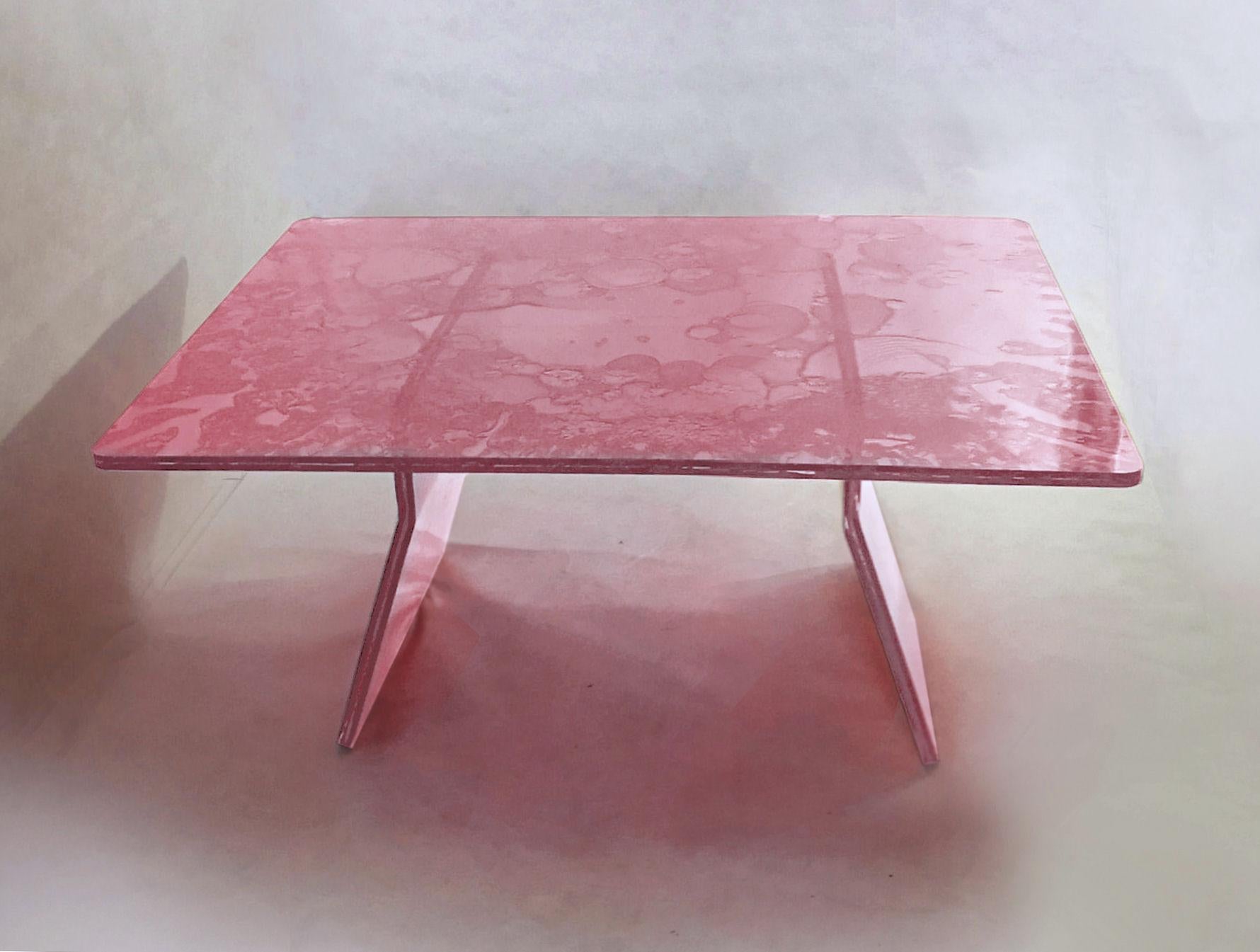 Modern Sketch Coffee Table Made in Acrylic Pink Design Roberto Giacomucci in 2022 For Sale