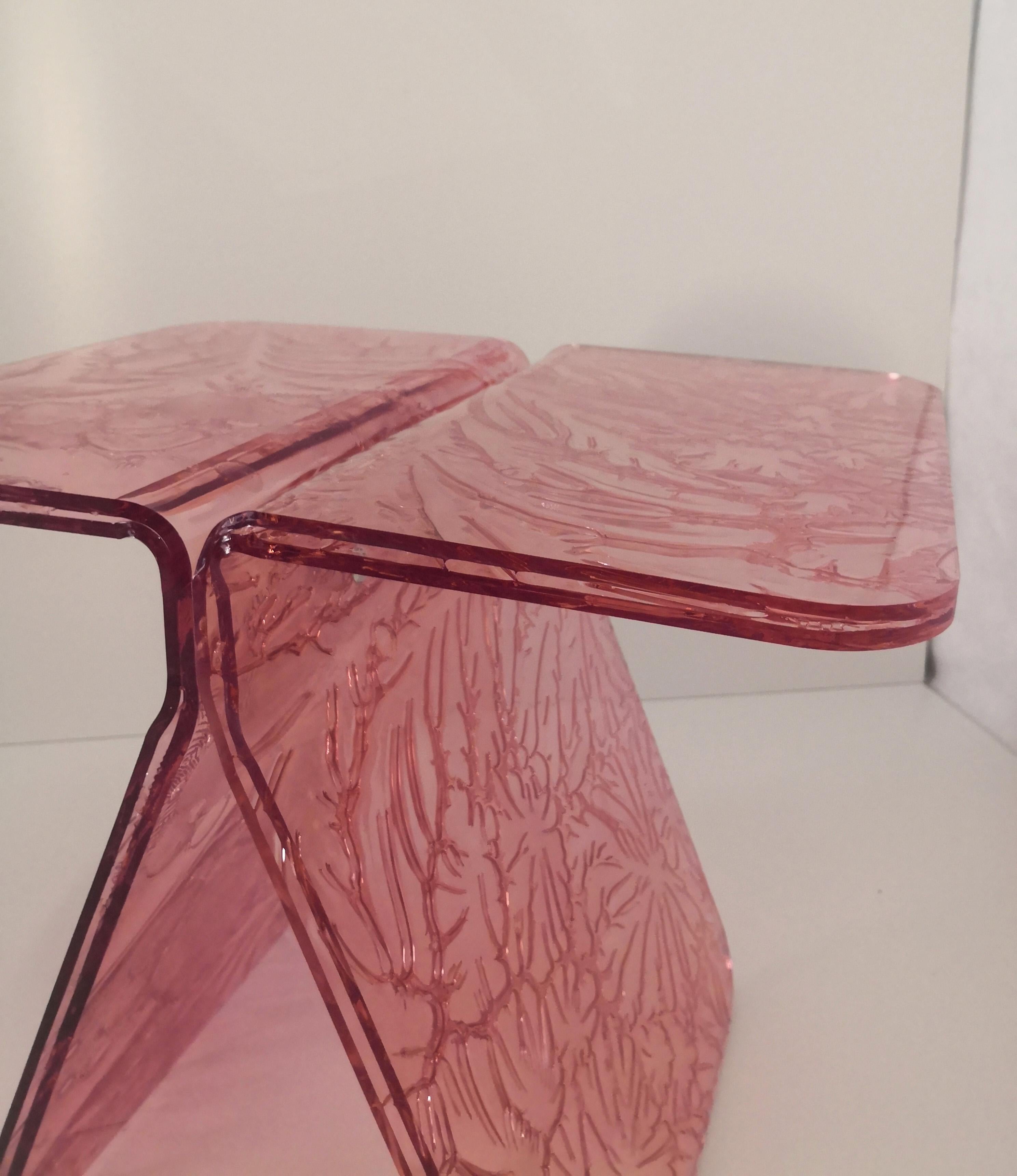 Machine-Made Sketch Coffee Table Made in Acrylic pink Design Roberto Giacomucci in 2023 For Sale