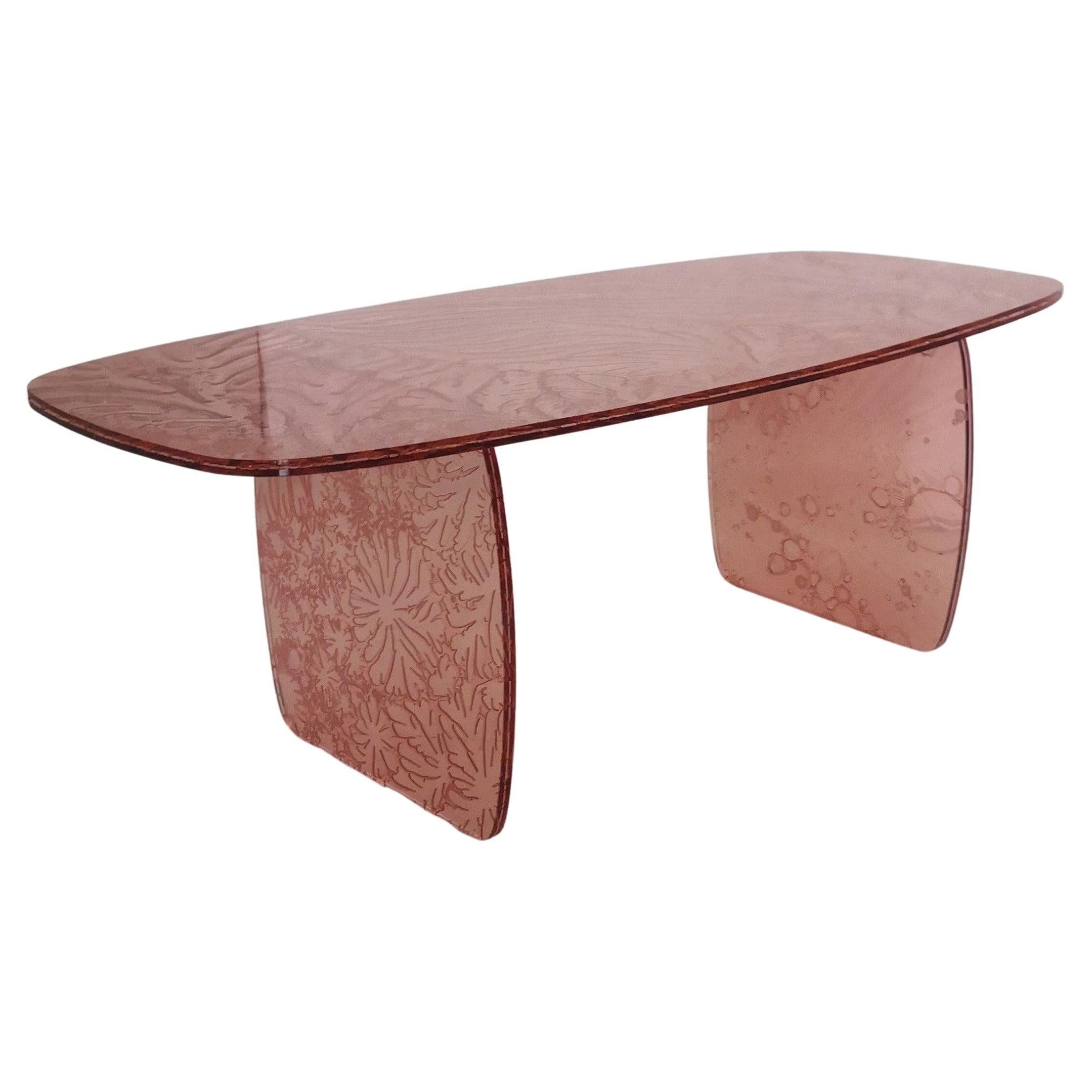 Sketch Coffee Table Made in Acrylic pink Design Roberto Giacomucci in 2023 For Sale