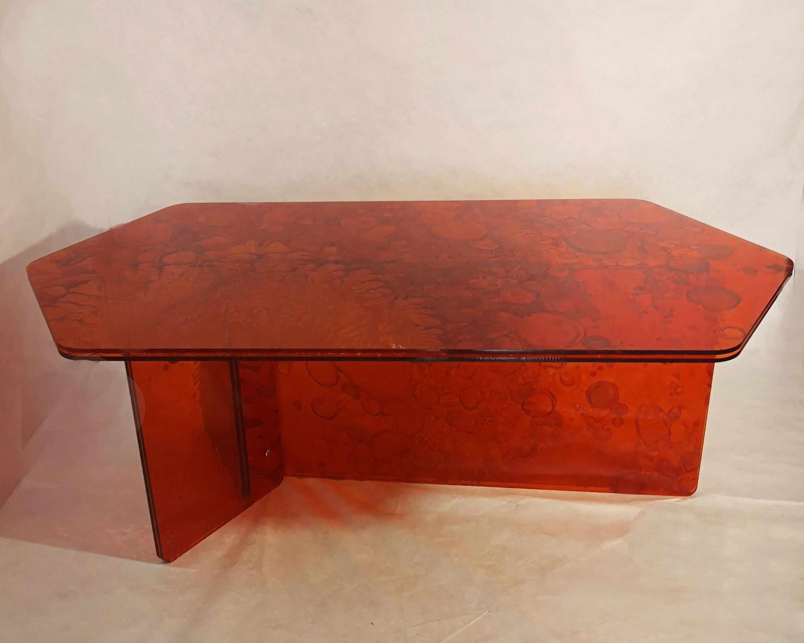 Italian Sketch Coffee Table Made in Acrylic Red Design Roberto Giacomucci in 2022 For Sale