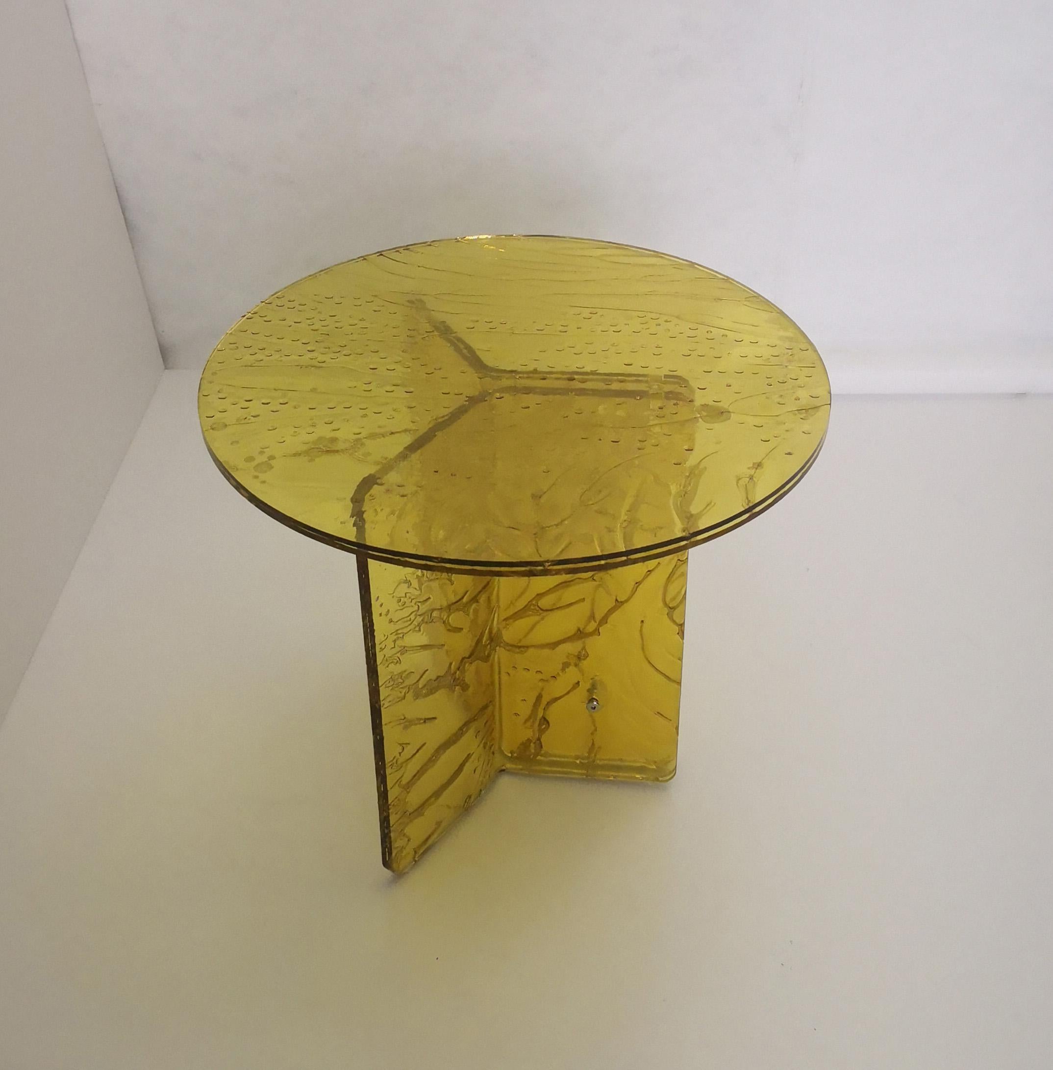 Sketch Coffee Table Made in Acrylic yellow Design Roberto Giacomucci in 2023 In New Condition For Sale In ancona, IT