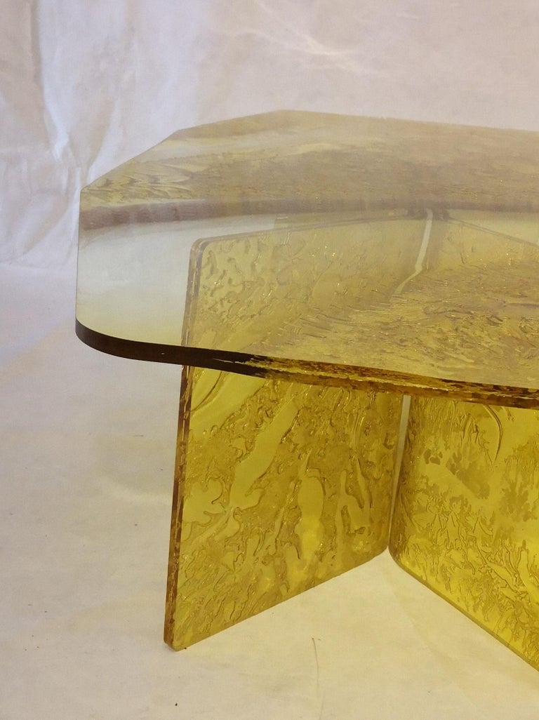 Sketch Coffee Table Made of Acrylic Design Roberto 2022 For