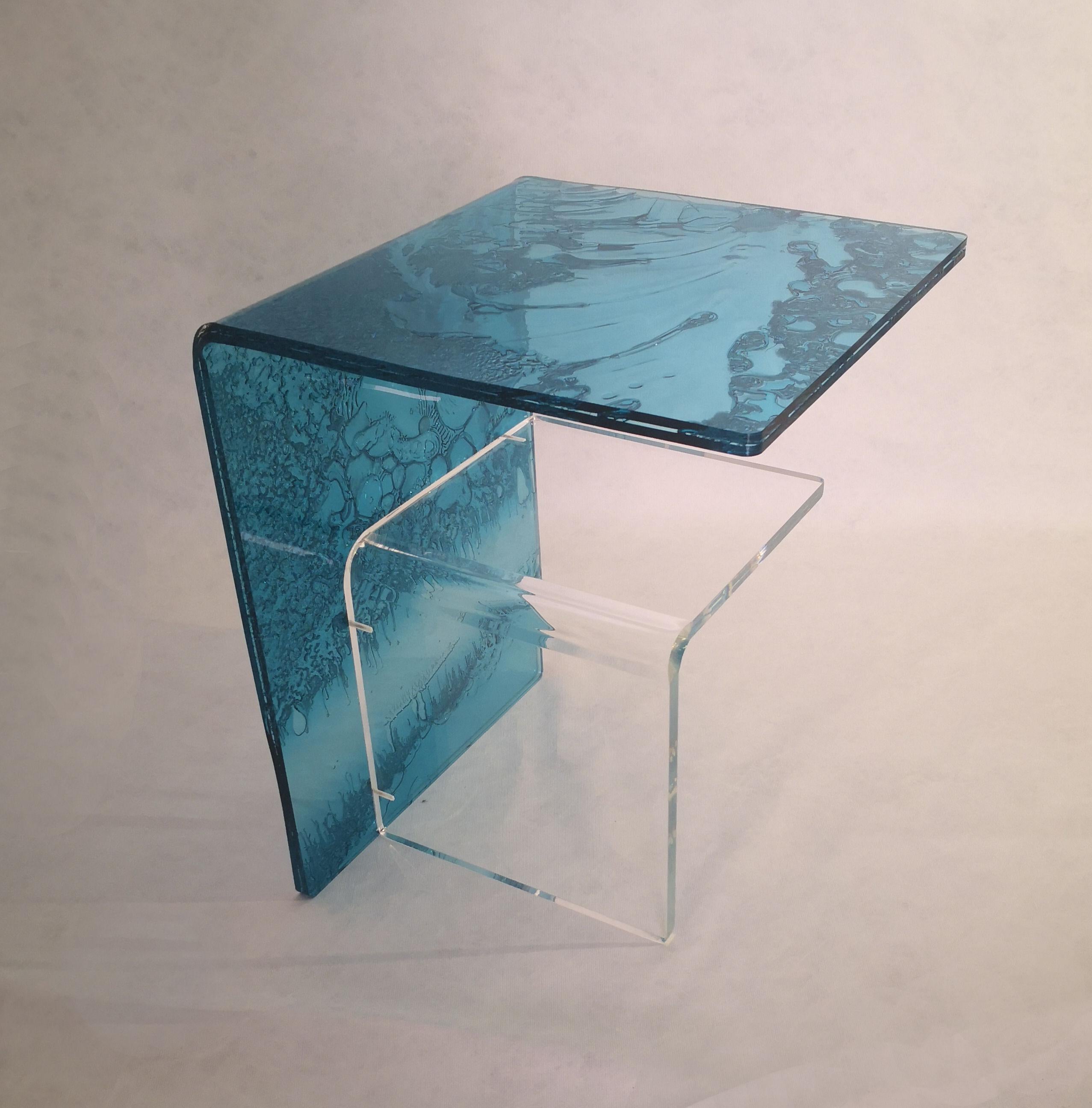 Machine-Made Sketch Elle Sidetable Made of Green Acrylic Des, Roberto Giacomucci in 2022 For Sale