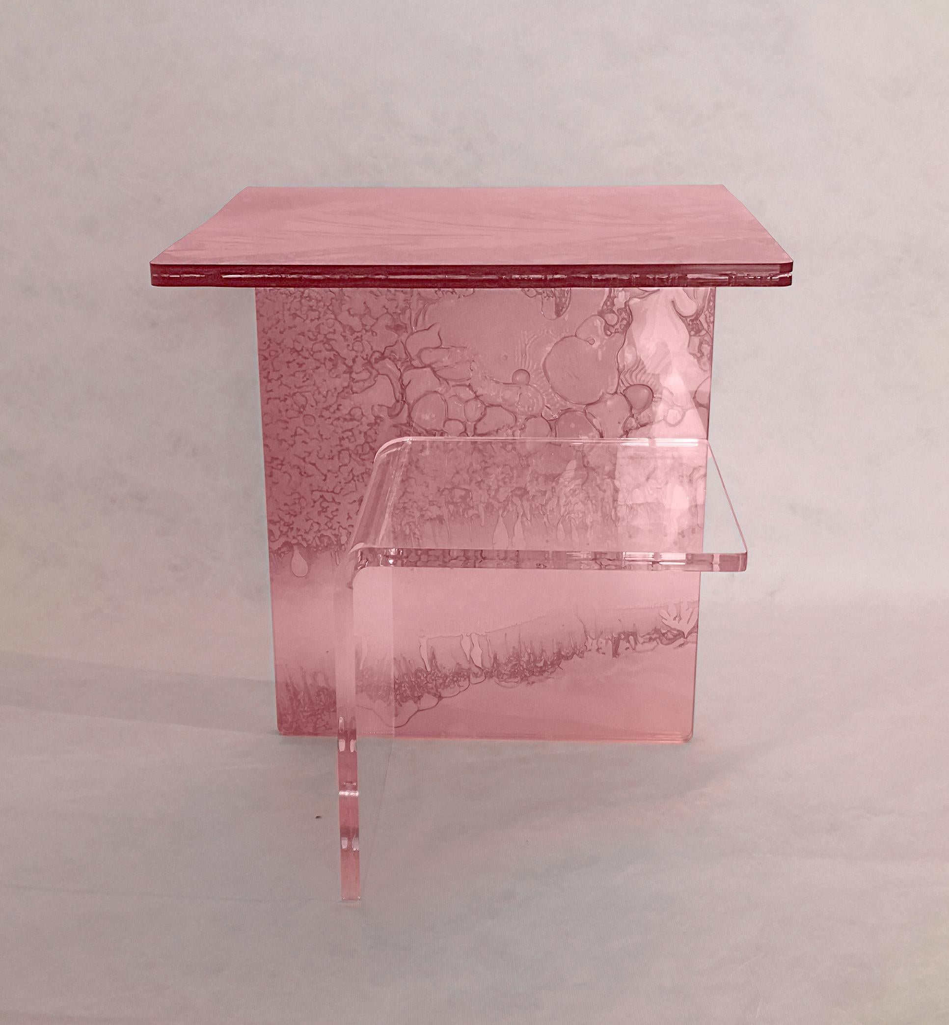Modern Sketch Elle Sidetable Made of Pink Acrylic Des, Roberto Giacomucci in 2022 For Sale