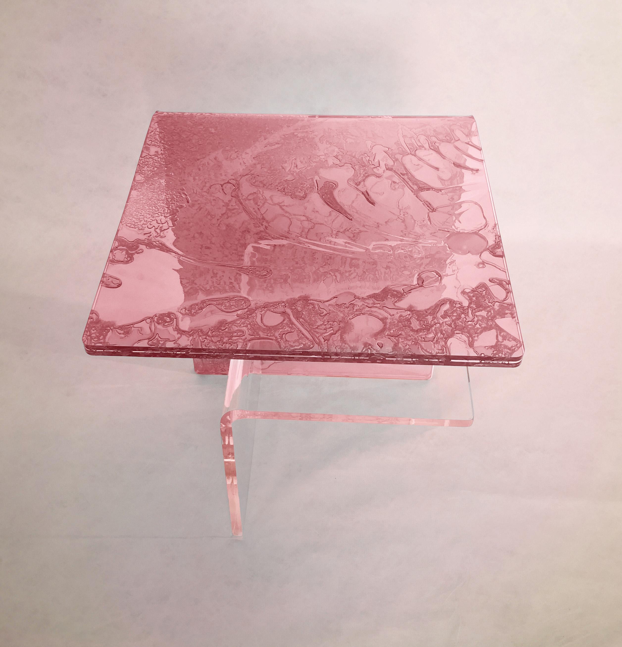 Italian Sketch Elle Sidetable Made of Pink Acrylic Des, Roberto Giacomucci in 2022 For Sale