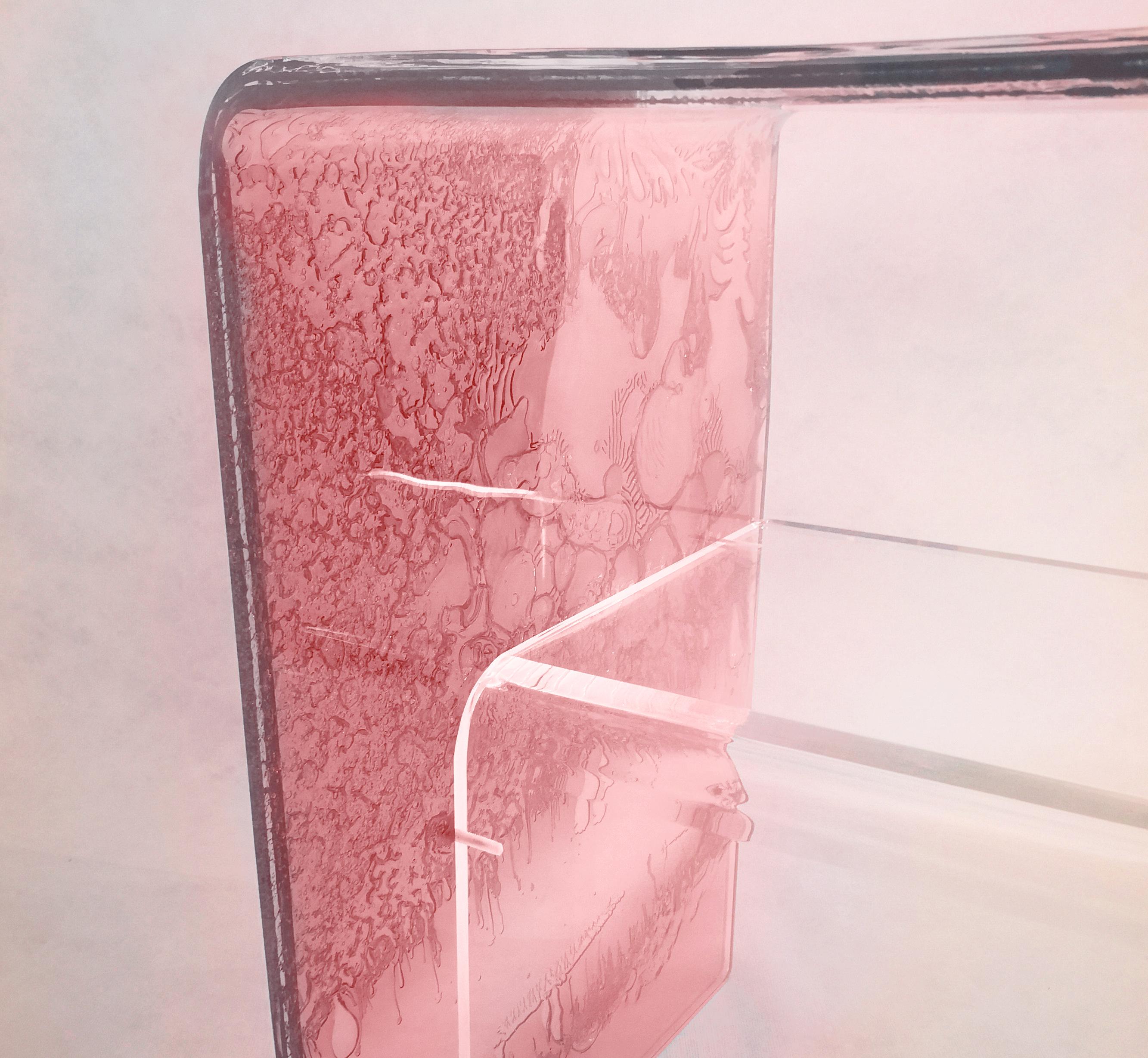 Machine-Made Sketch Elle Sidetable Made of Pink Acrylic Des, Roberto Giacomucci in 2022 For Sale