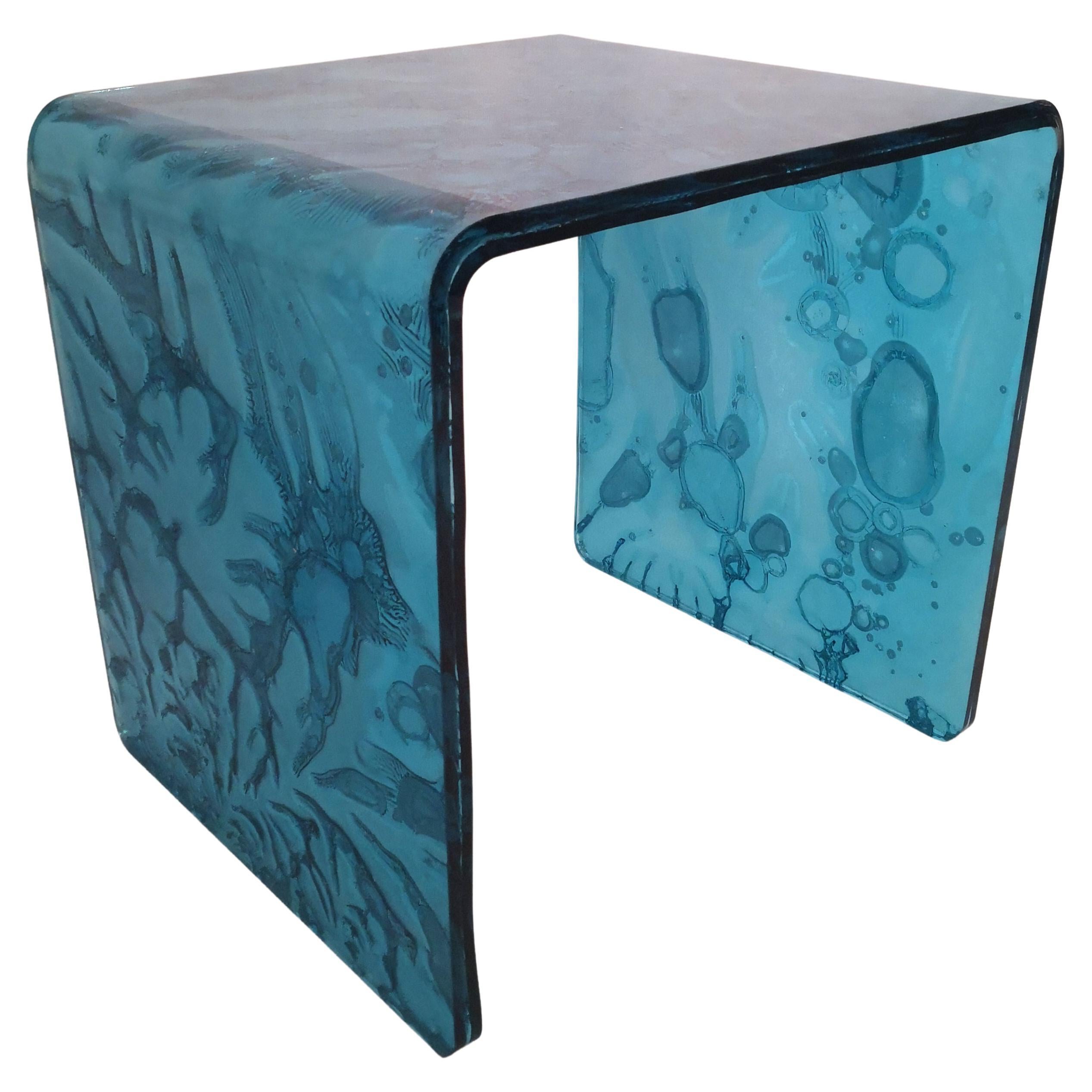 Mini table d'appoint Ponte faite d'un croquis  Conception en acrylique Roberto Giacomucci 2021 en vente