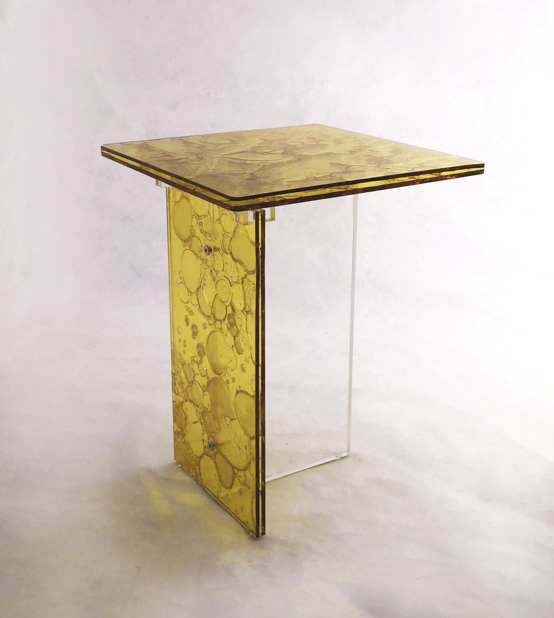 Contemporary Sketch Mini Sidetable Made of Yellow Acrylic Des. Roberto Giacomucci in 2022 For Sale