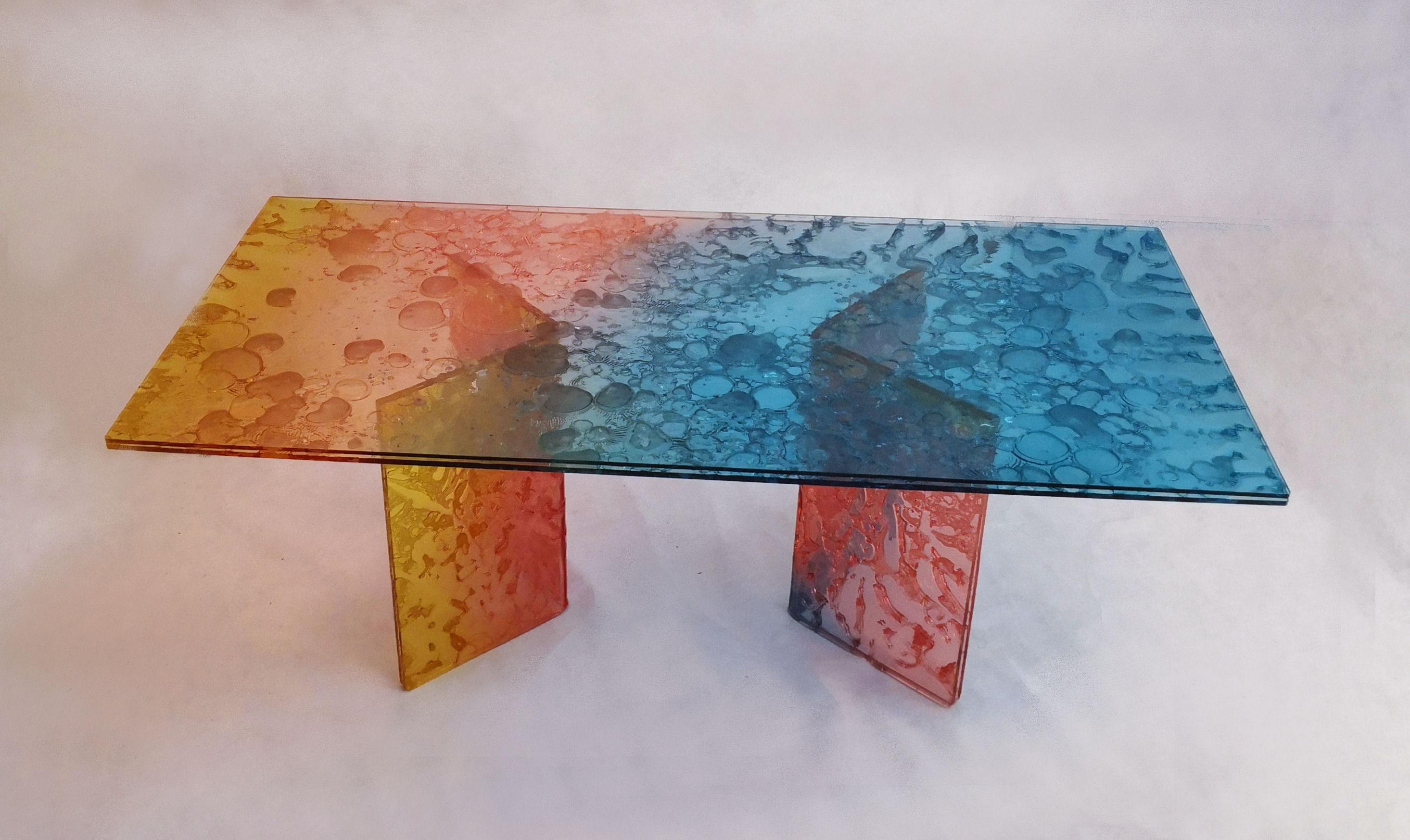 Sketch Multicolor Coffee Table Made in Acrylic Design Roberto Giacomucci in 2022 For Sale 5