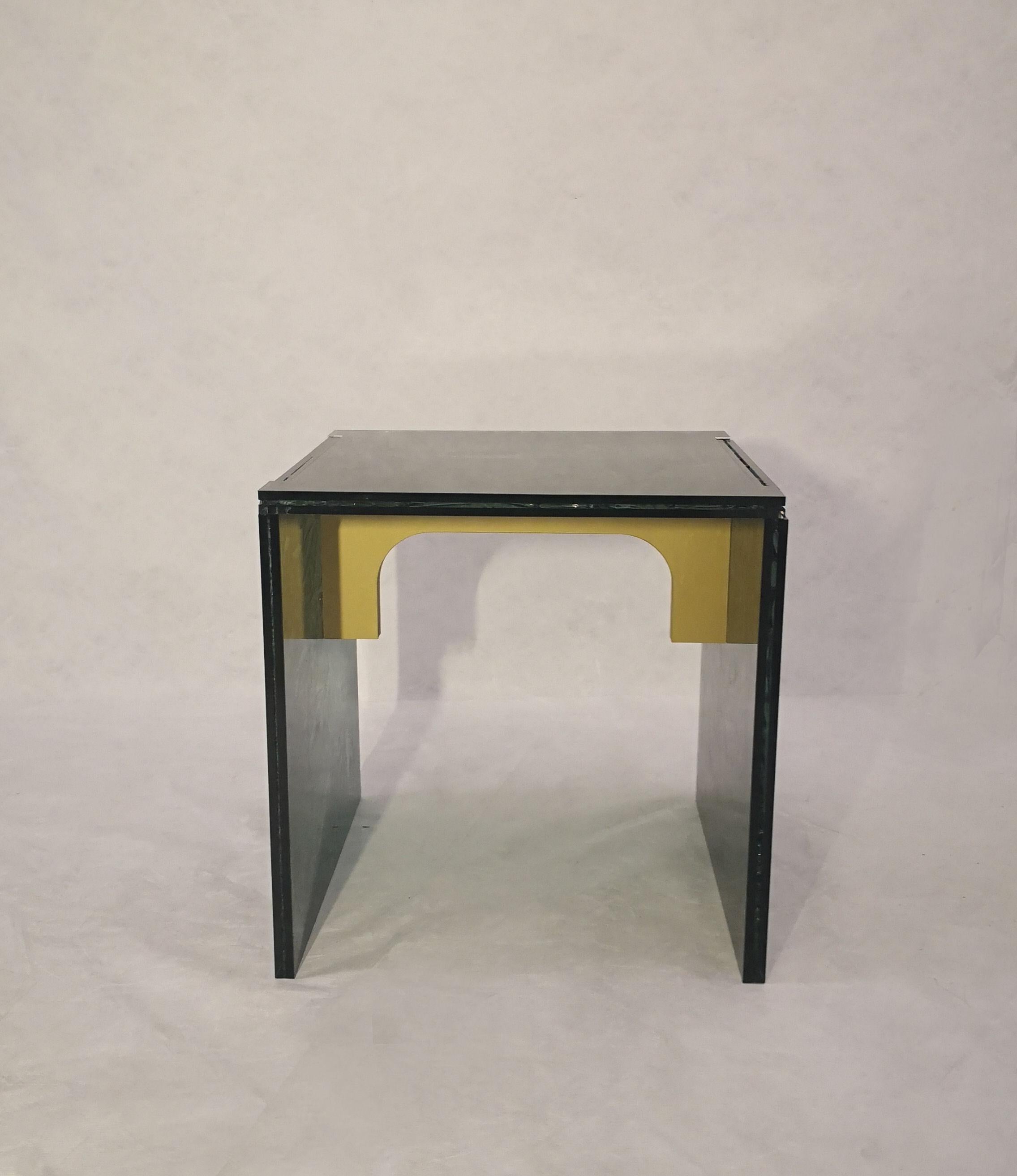 Italian Sketch Quadro Side Table 1 Made of Green Moss Acrylic Des, Roberto Giacomucci For Sale