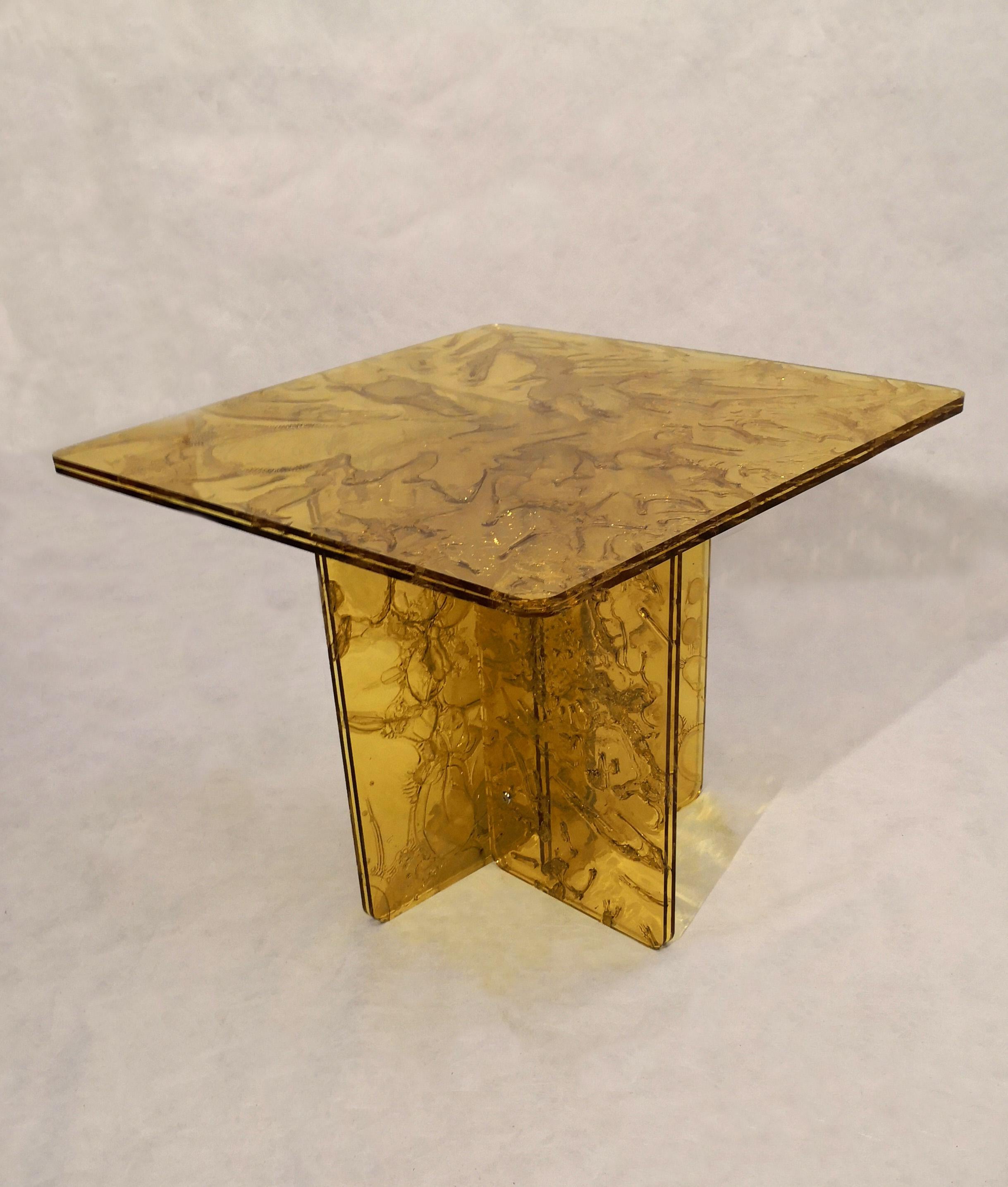 Contemporary Sketch Quadro Sidetable Made of Yellow Acrylic Des. Roberto Giacomucci in 2022 For Sale