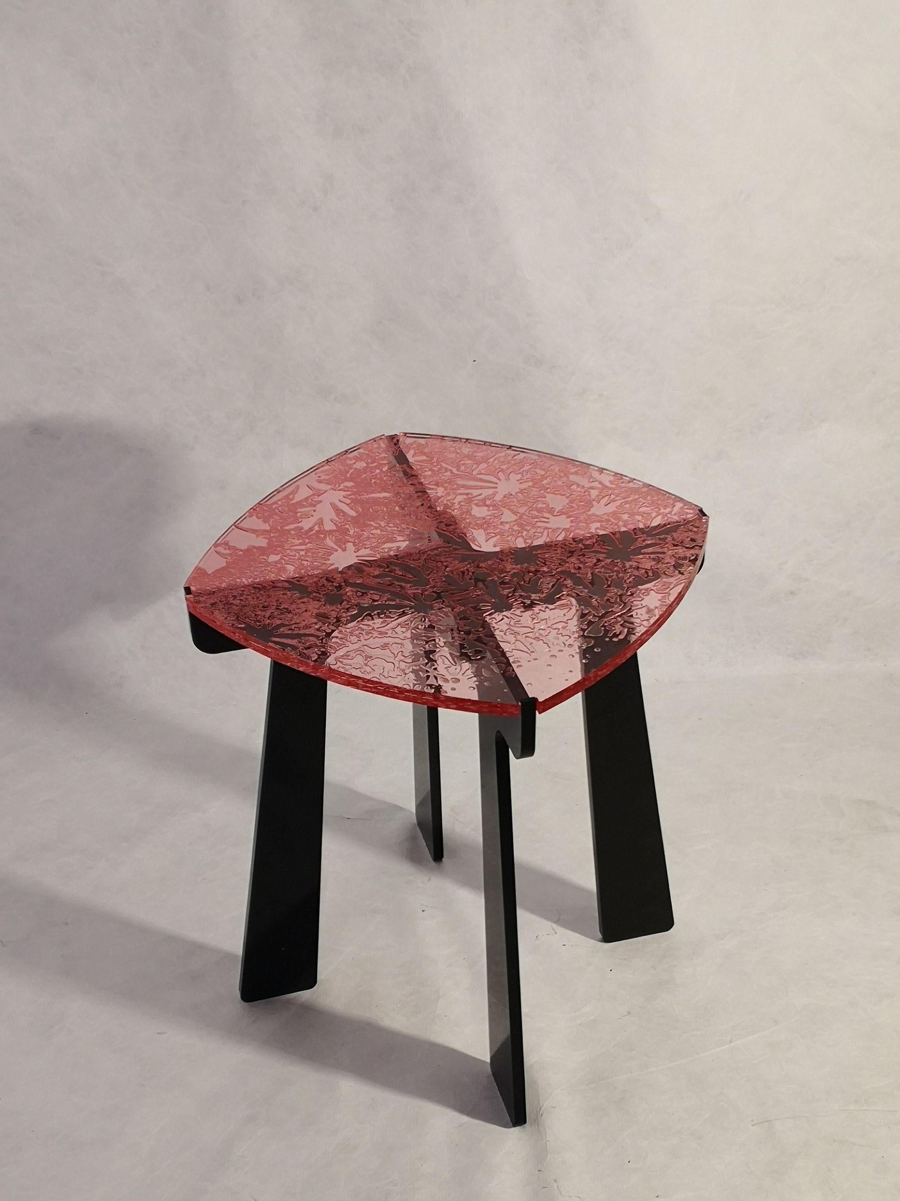 Sketch Side Table Made of Acrylic Design Roberto Giacomucci, 2022 For Sale 2
