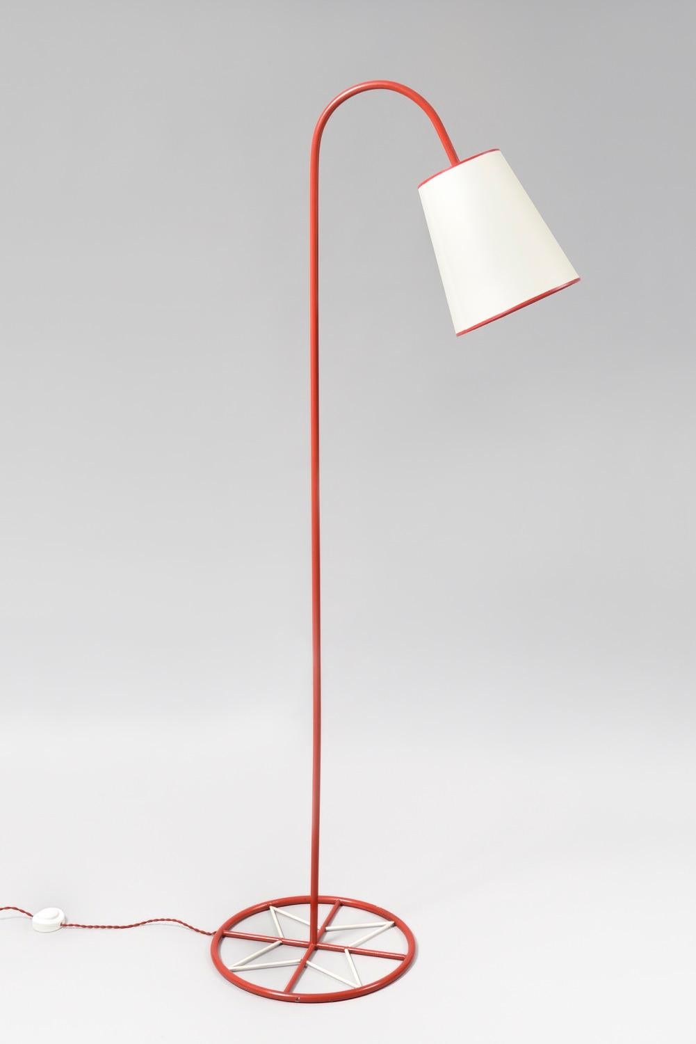 Jean Royère
Ski lamp, circa 1950
Painted steel, paper shade 
Measures: 64 in. (163 cm) high.
   
Provenance :
Design Sale Sotheby's NY 
Private collection, Britain, France



Jean Royère (1902-1981) is a French interior designer born in