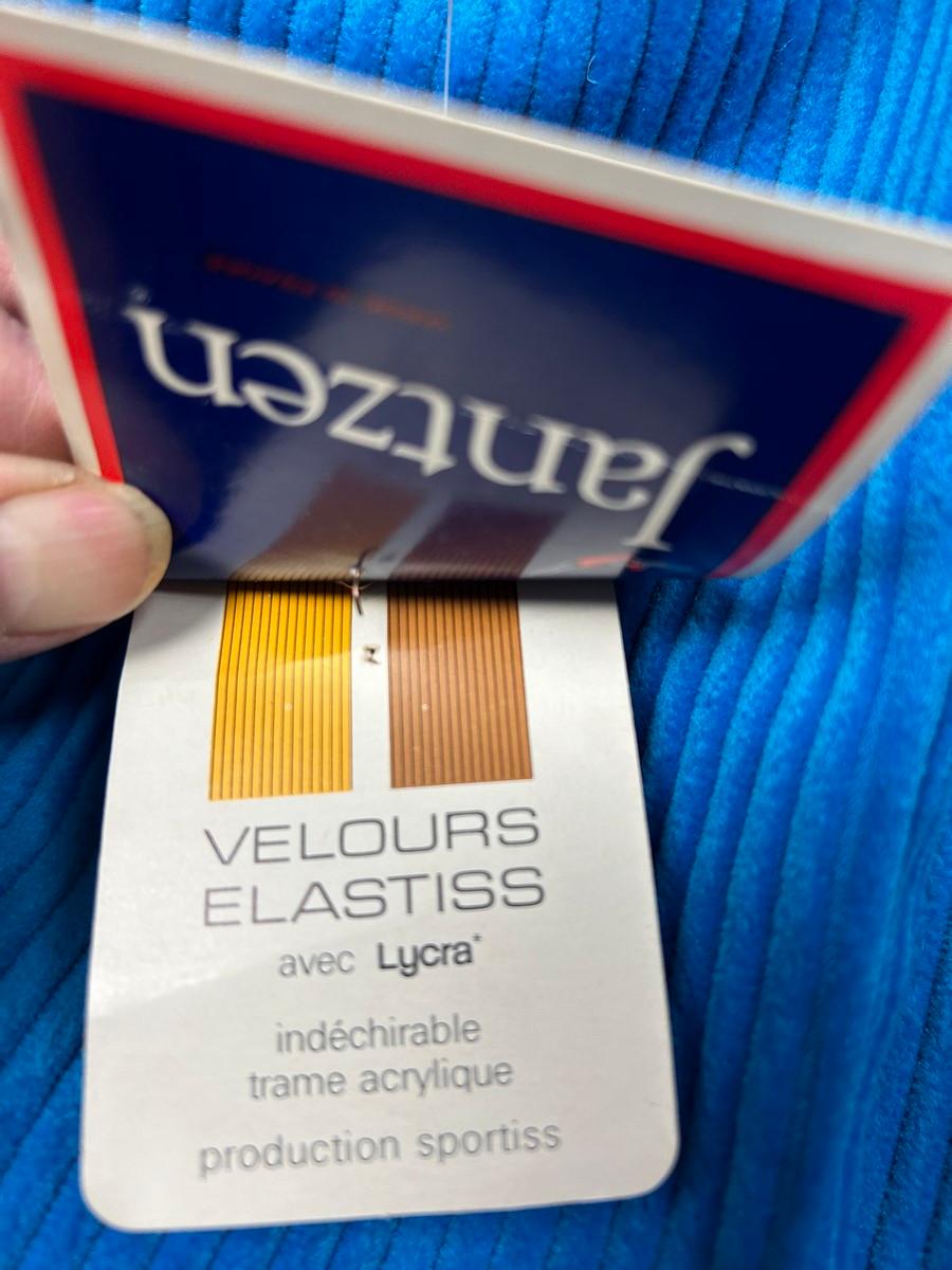Tuta da sci in velluto blu elasticizzato di Jantzen Circa 1975 in vendita 9