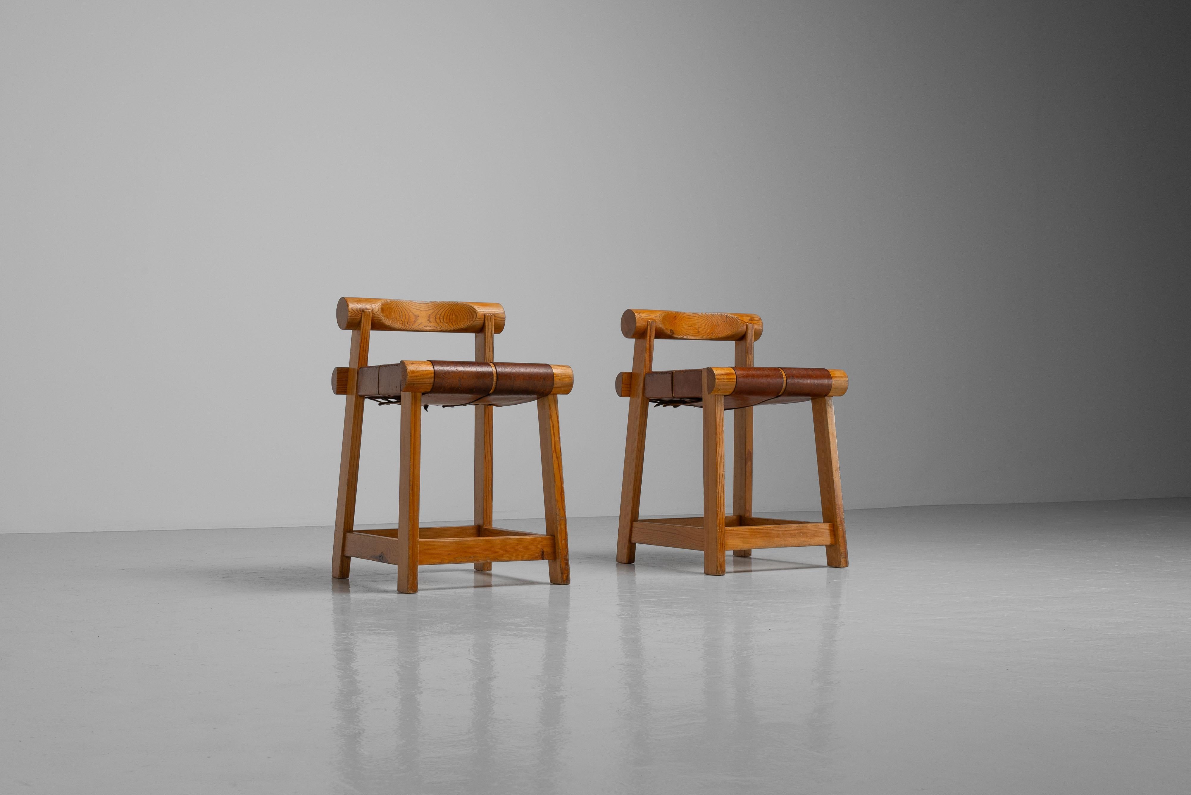 Mid-Century Modern Ski resort stools made in pine and leather France 1960