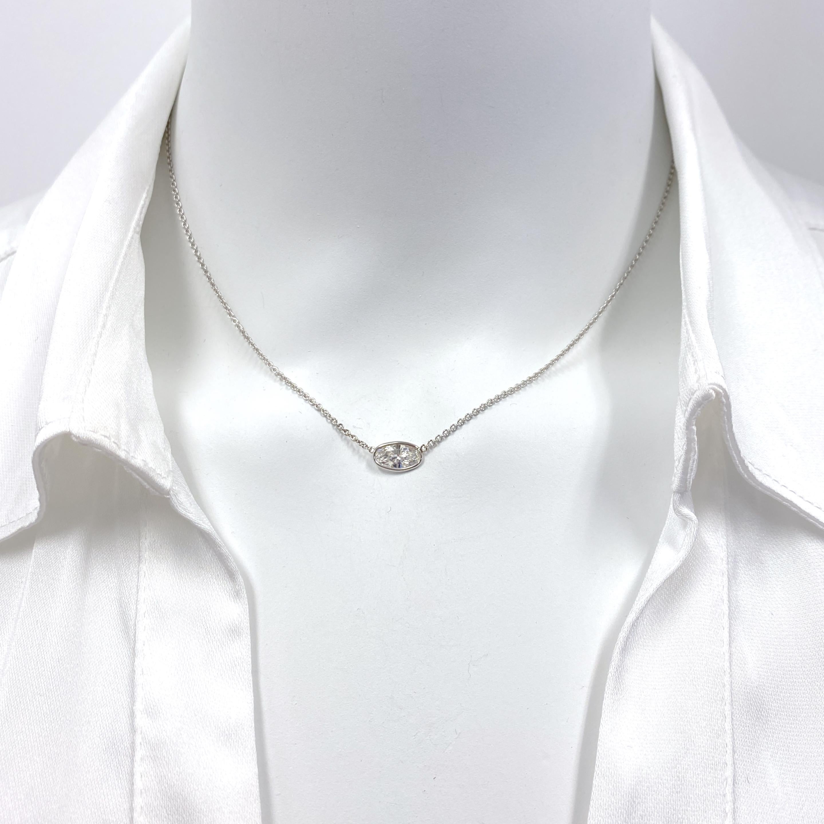 Solitär-Halskette aus Weißgold mit 0,73 Karat Diamanten, G-VS1, Skinny (Zeitgenössisch) im Angebot