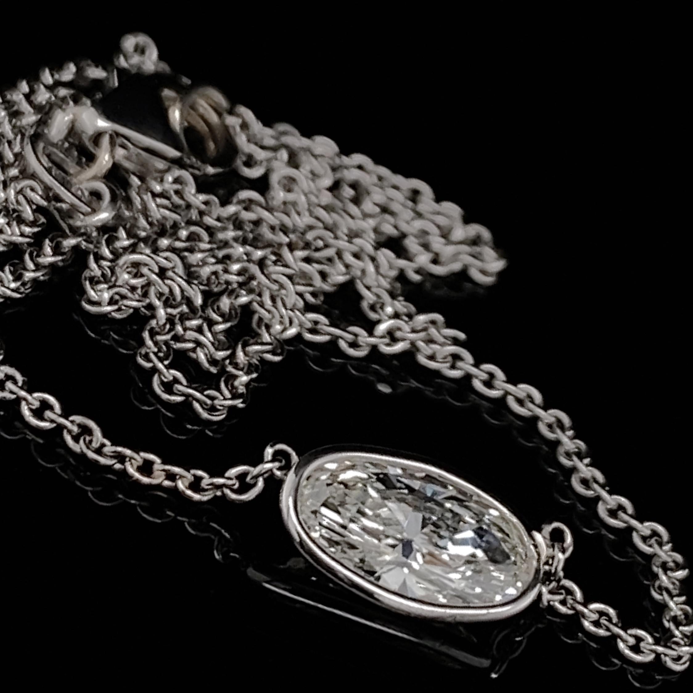 Solitär-Halskette aus Weißgold mit 0,73 Karat Diamanten, G-VS1, Skinny für Damen oder Herren im Angebot