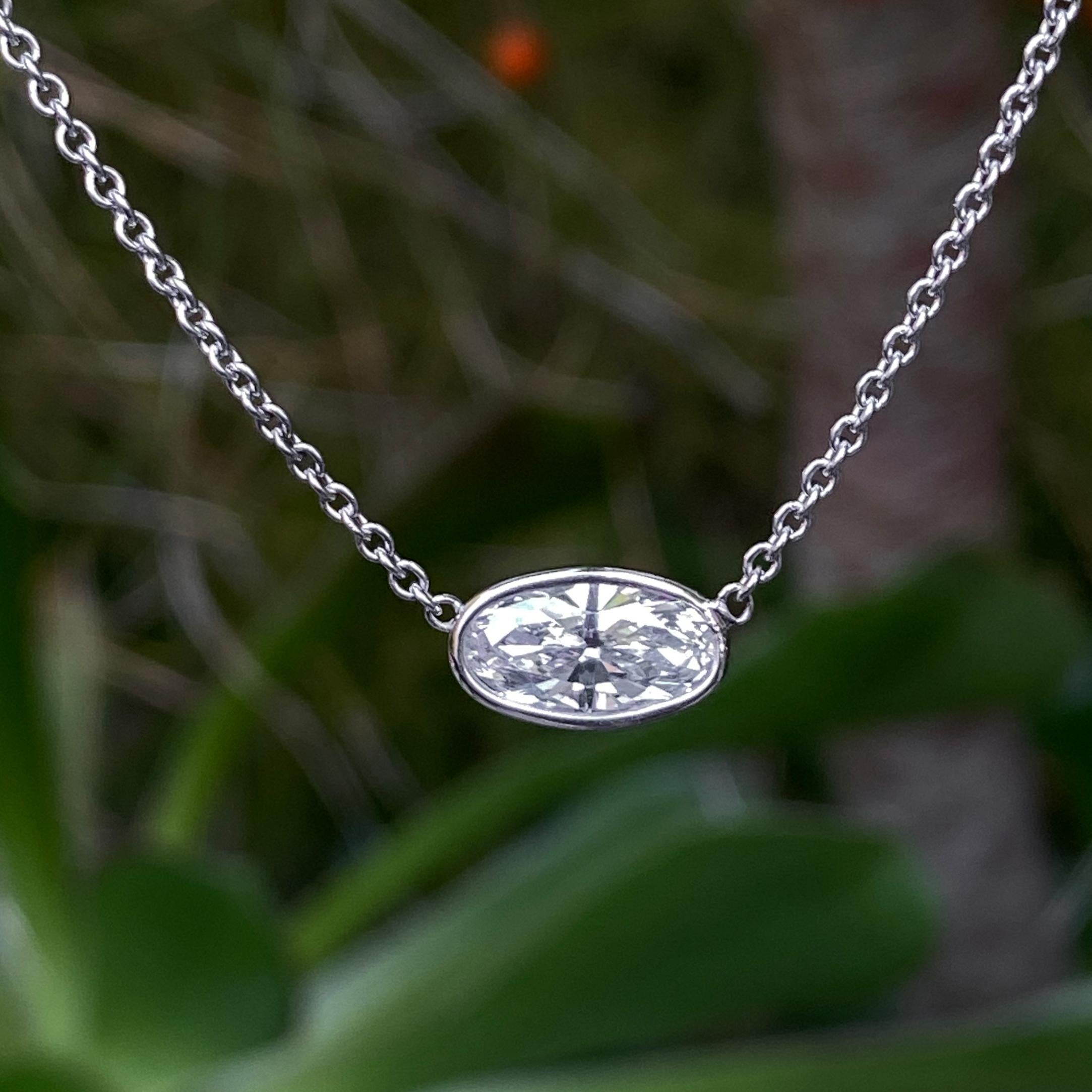 Diamond Solitaire Necklace with 0.73 Carat G-VS1 Skinny Oval Set in White Gold In New Condition For Sale In Sherman Oaks, CA