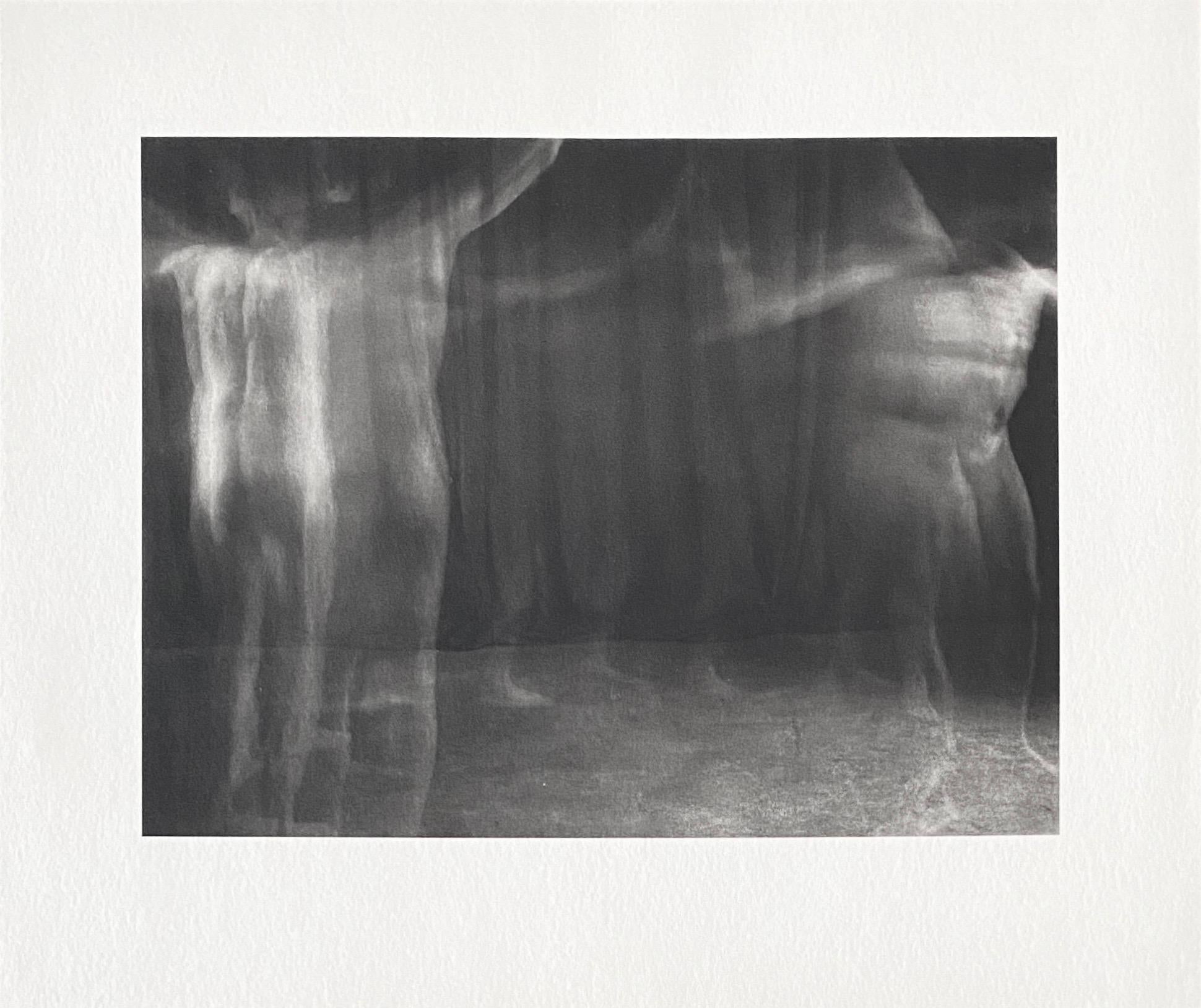 The Vintage Photograph Male Nude Platinum Print Photo 'Ring Around the Rosie' (L'anneau autour de la rose) en vente 1