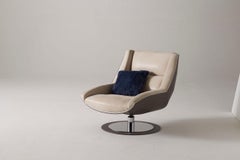 Skipper: the Nautilus’s lightness transforms into a haven of leather and relaxation