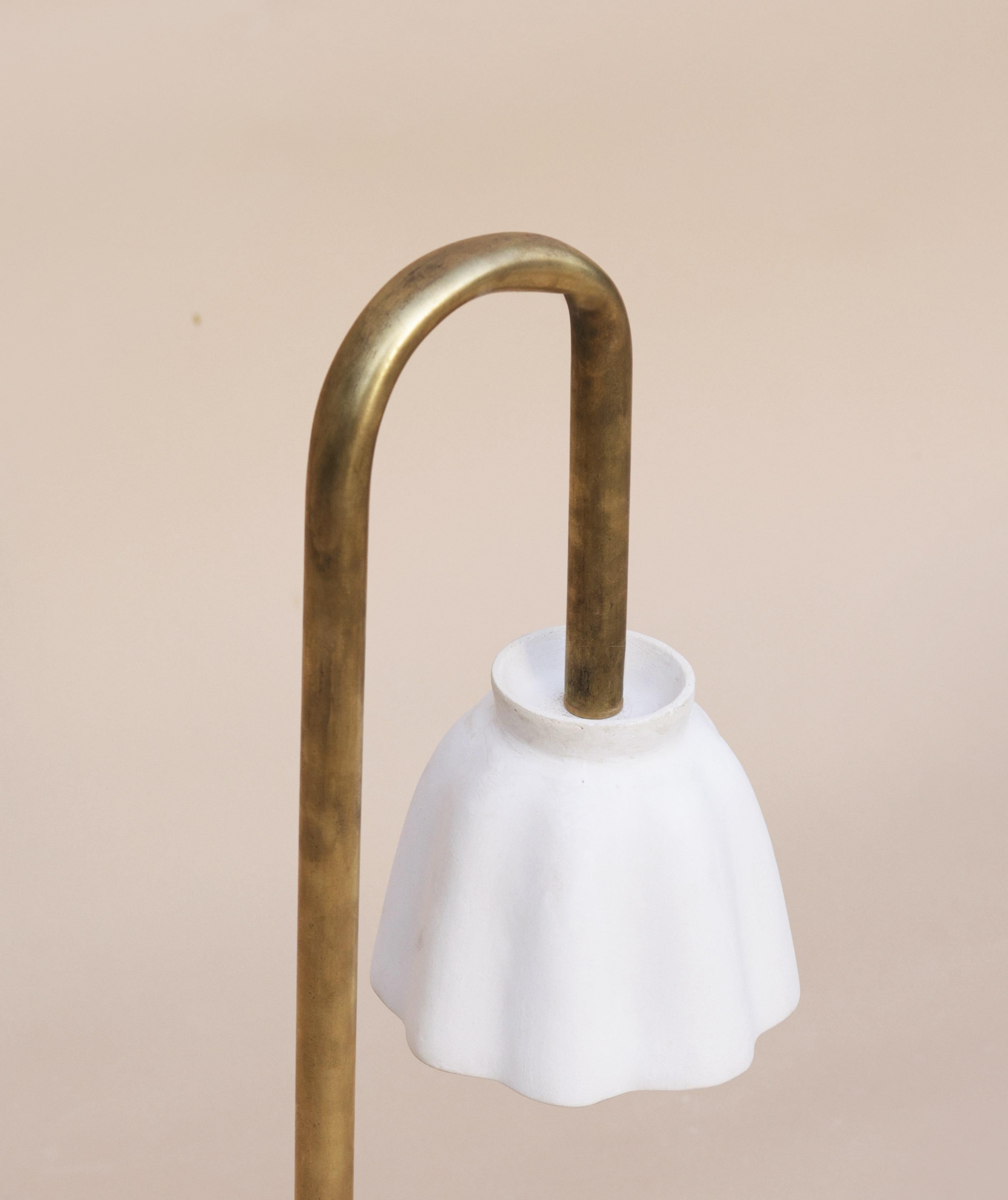 Autre Lampe à poser sur la jupe par Newblue en vente