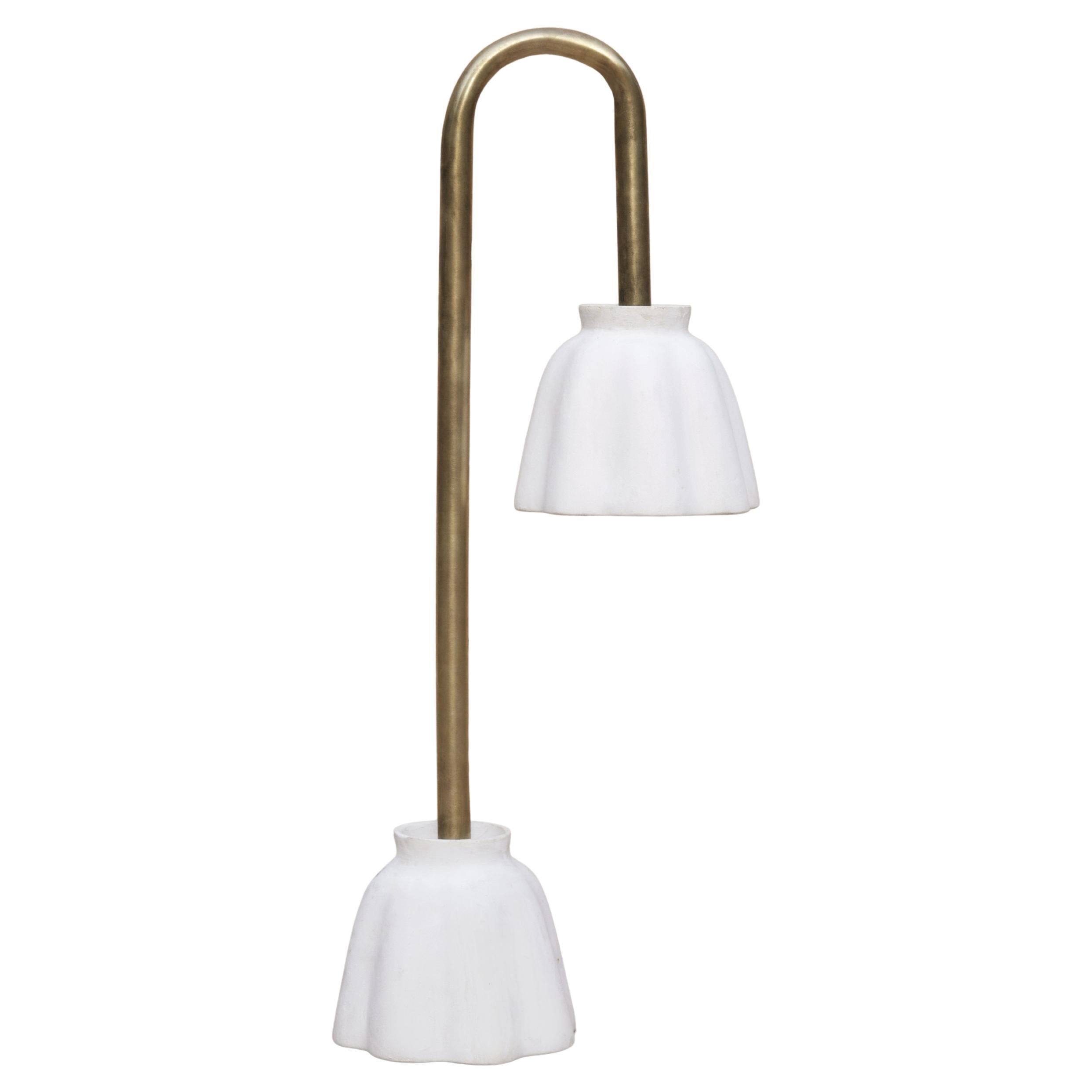 Lampe à poser sur la jupe par Newblue en vente