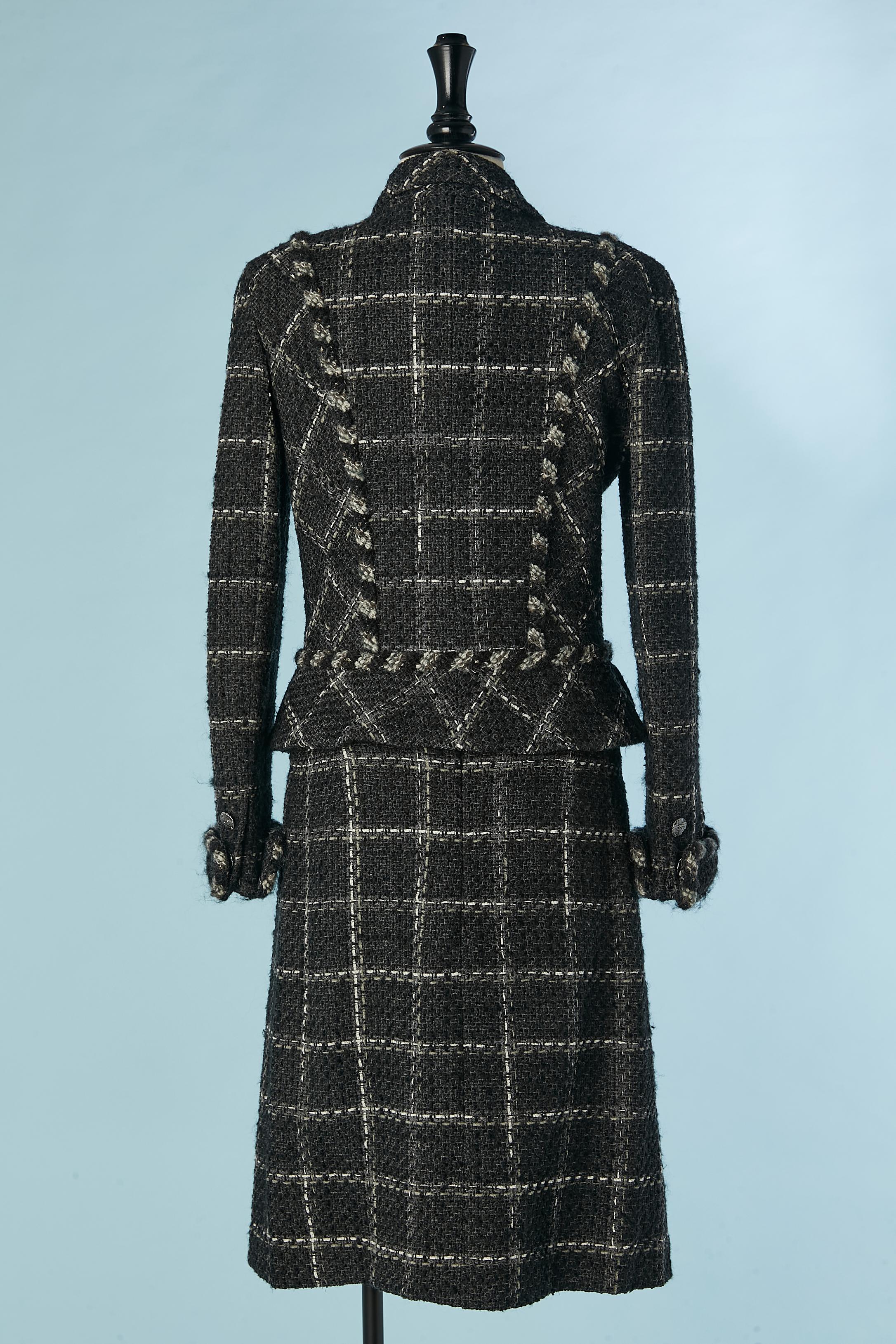 Rock-Anzug aus Tweed mit kariertem Muster Chanel  im Angebot 3