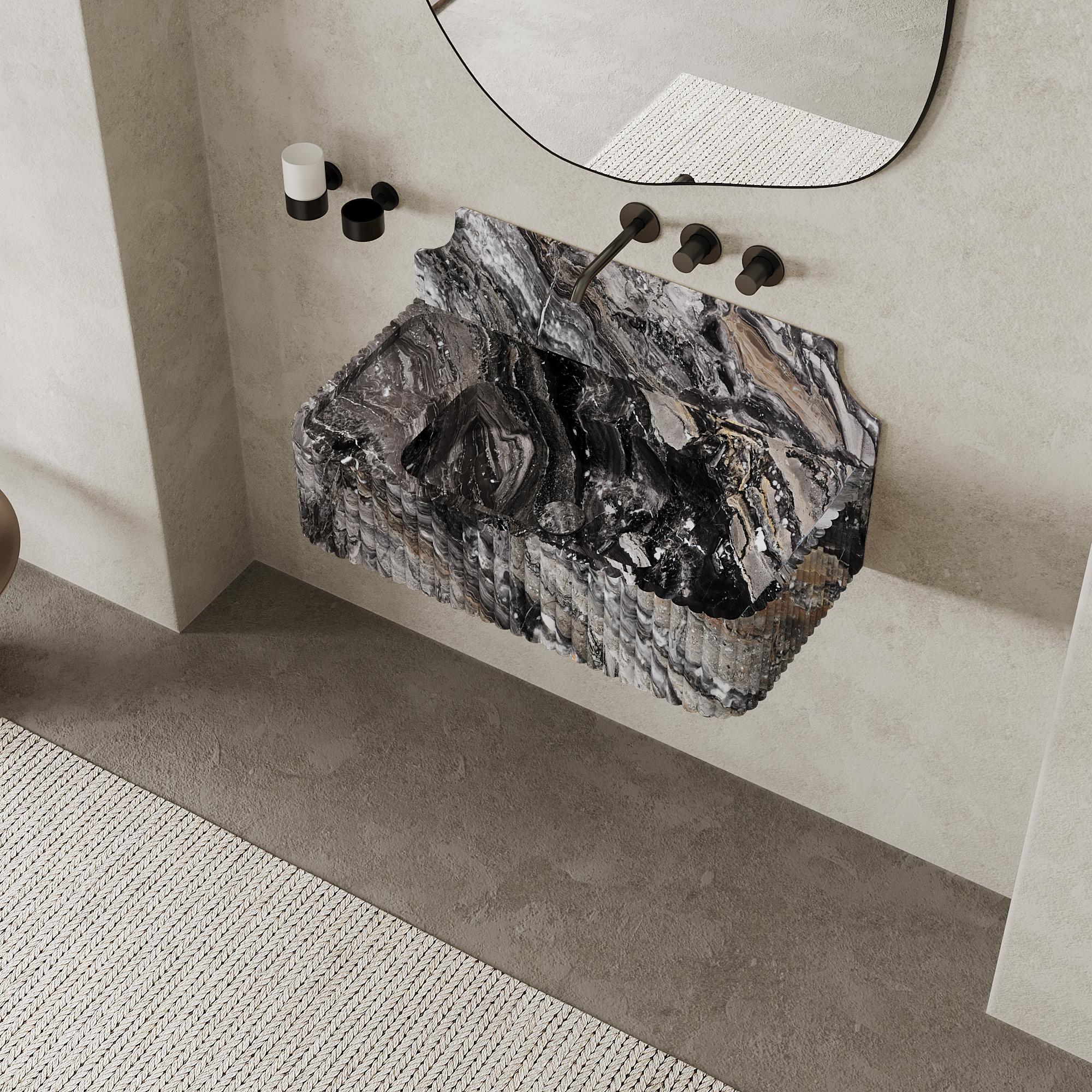 Skive - gerippter Marmor Basin - Grau Galaxy - Medium (Skandinavische Moderne) im Angebot