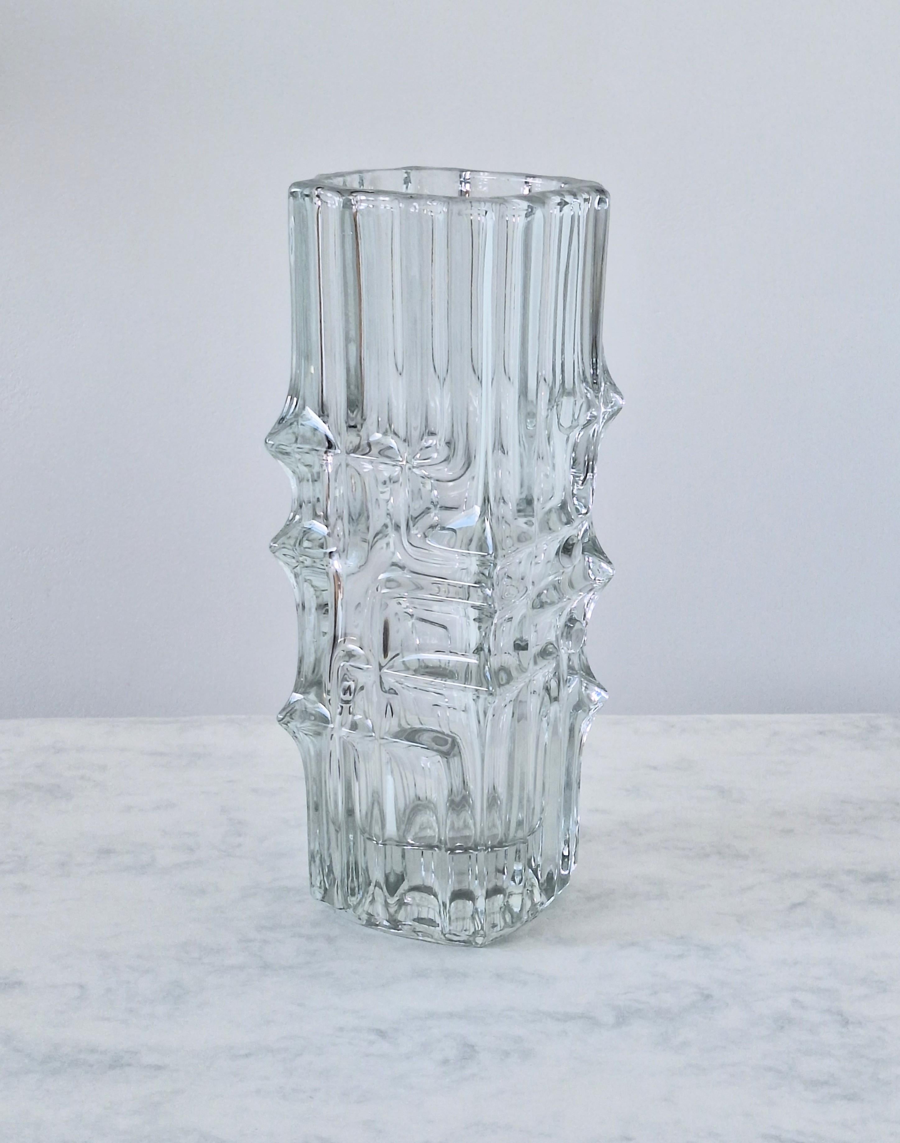 Melting Ice art glass vase by Vladislav Urban for Sklo Union Rosice, Rudolfova Hut glassworks in Czechoslovakia - part of the Sklo Union group, Czech Republic 1968 
 
The designers of Sklo Union were inspired by simple geometric forms arranged on