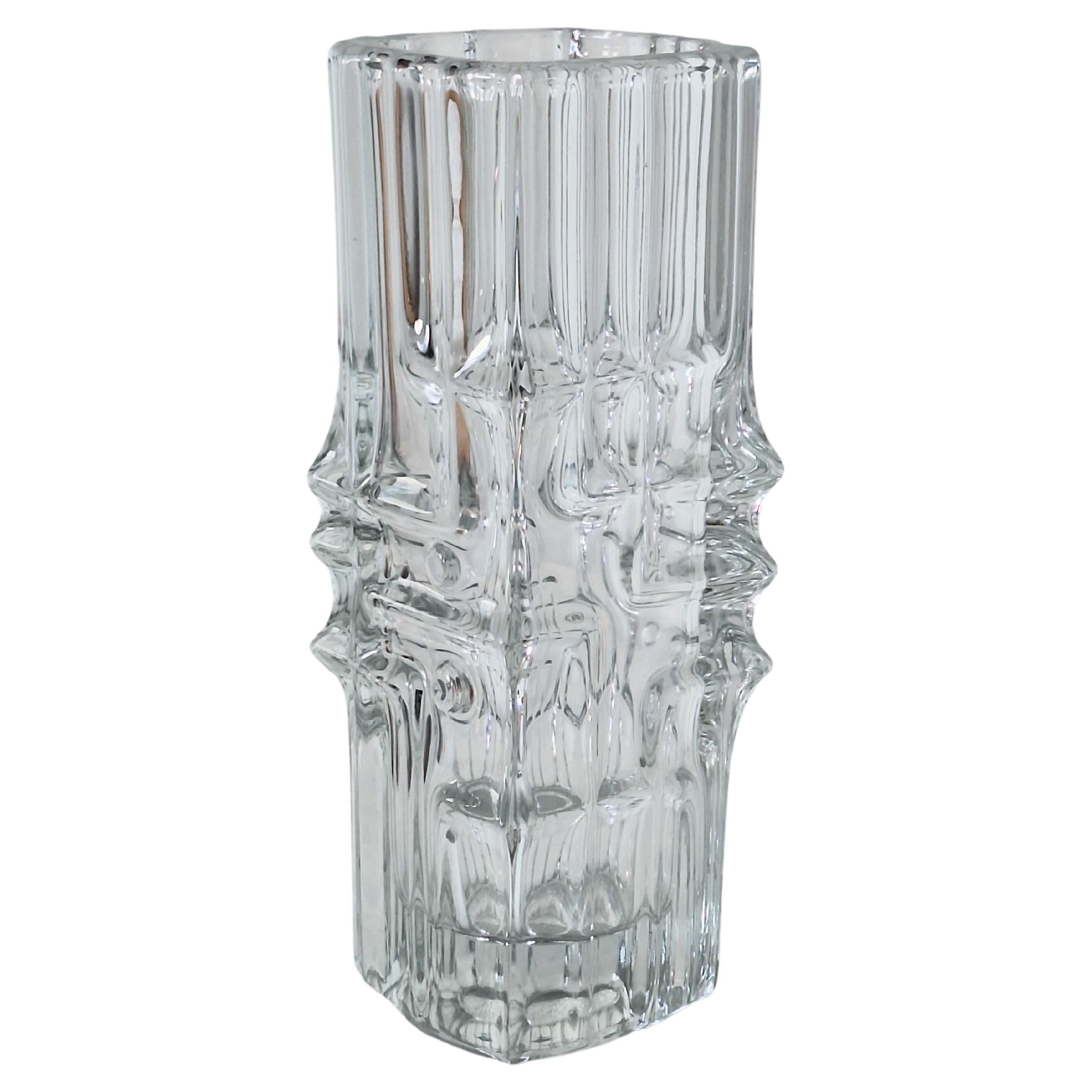 Vase en verre de glace moucheté de l'Union Sklo