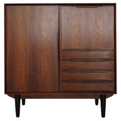 Skobvy Møbelfabrik Armario Bar Credenza escandinava de madera oscura Buffet años 50
