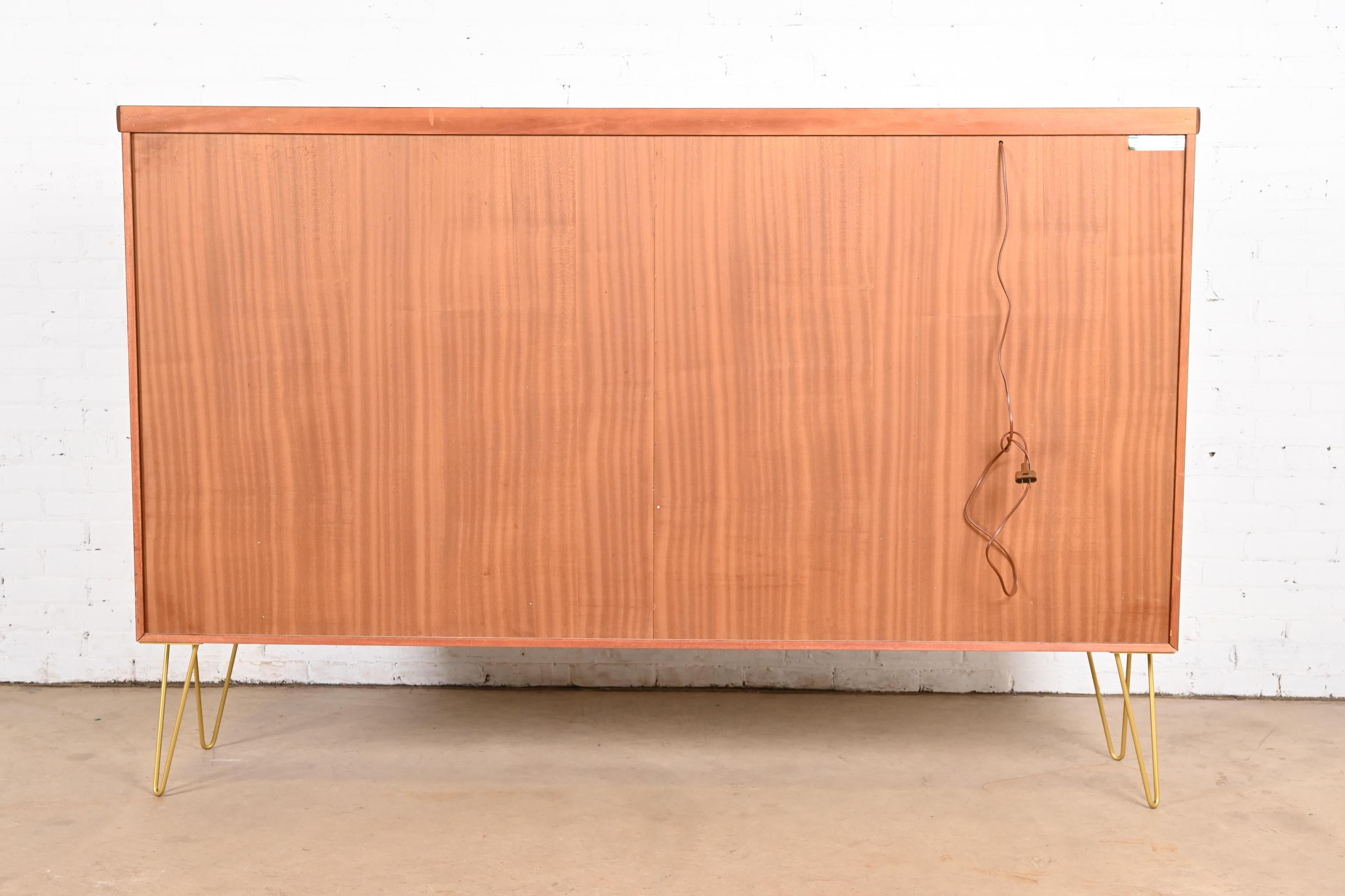 Skovby Danish Modern Rosewood Bookcase, Circa 1970s For Sale 5