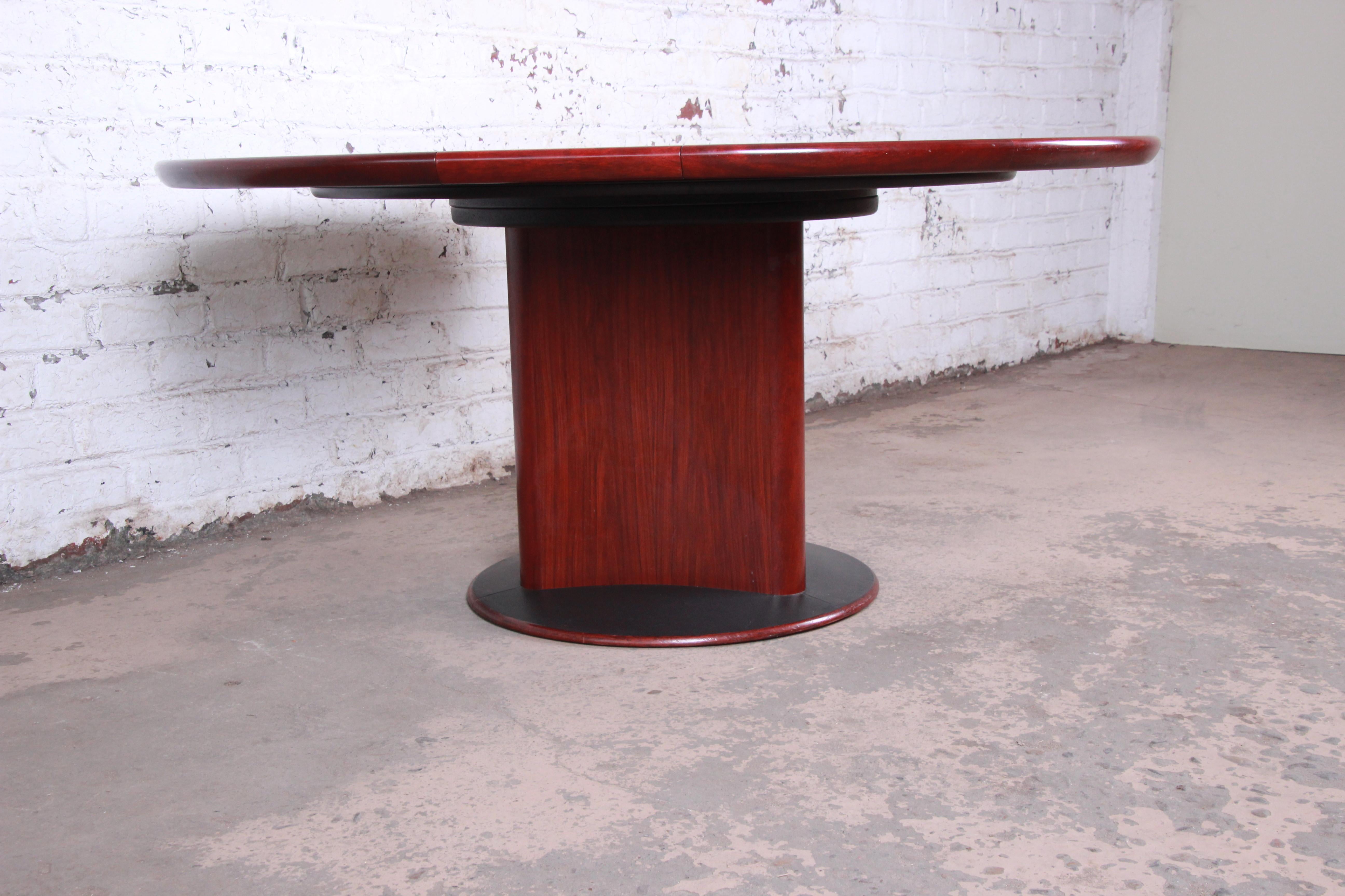 Mid-Century Modern Skovby Danish Modern Rosewood Expandable Pedestal Dining Table