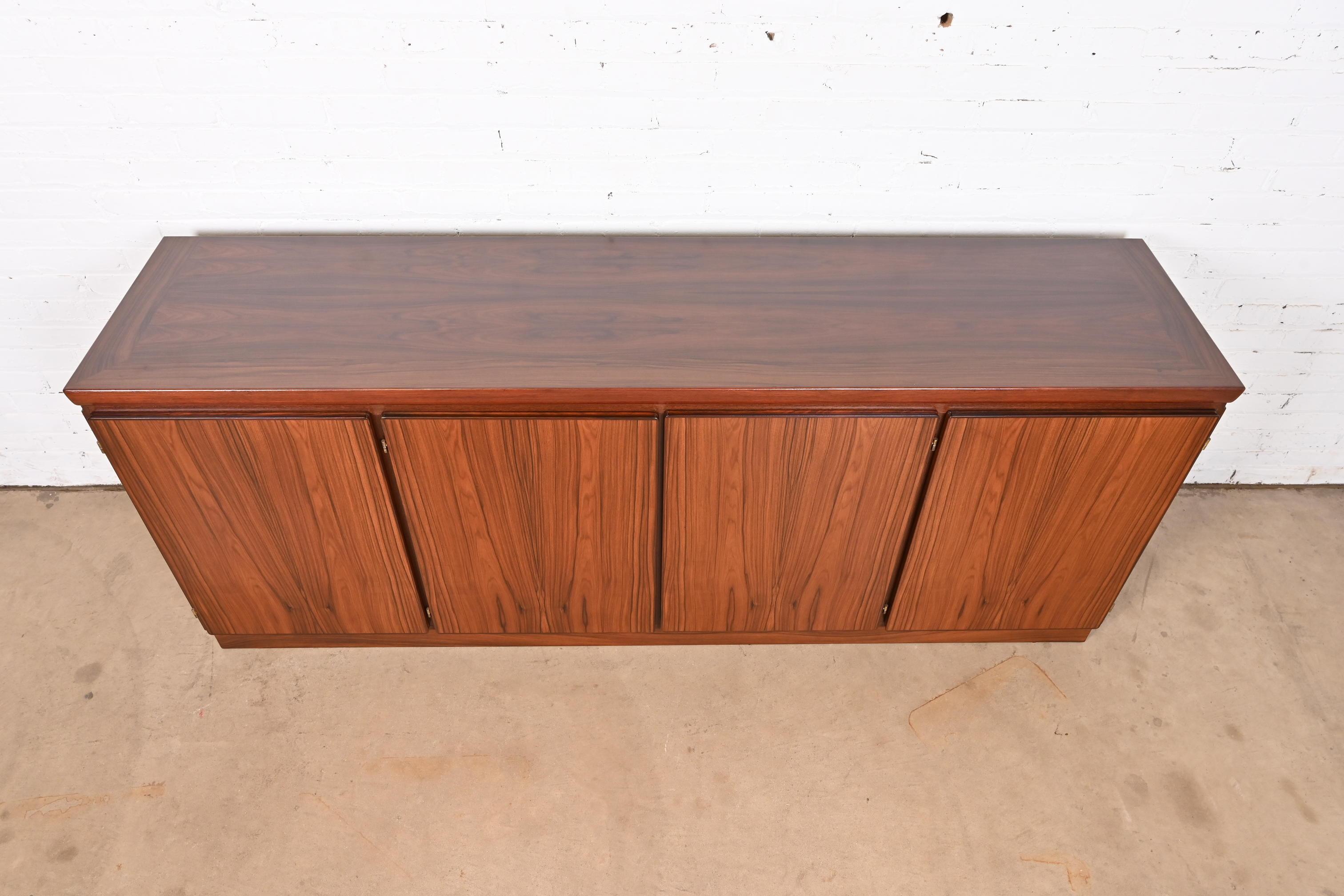 Skovby Danish Modern Rosewood Sideboard Credenza, Newly Refinished 3