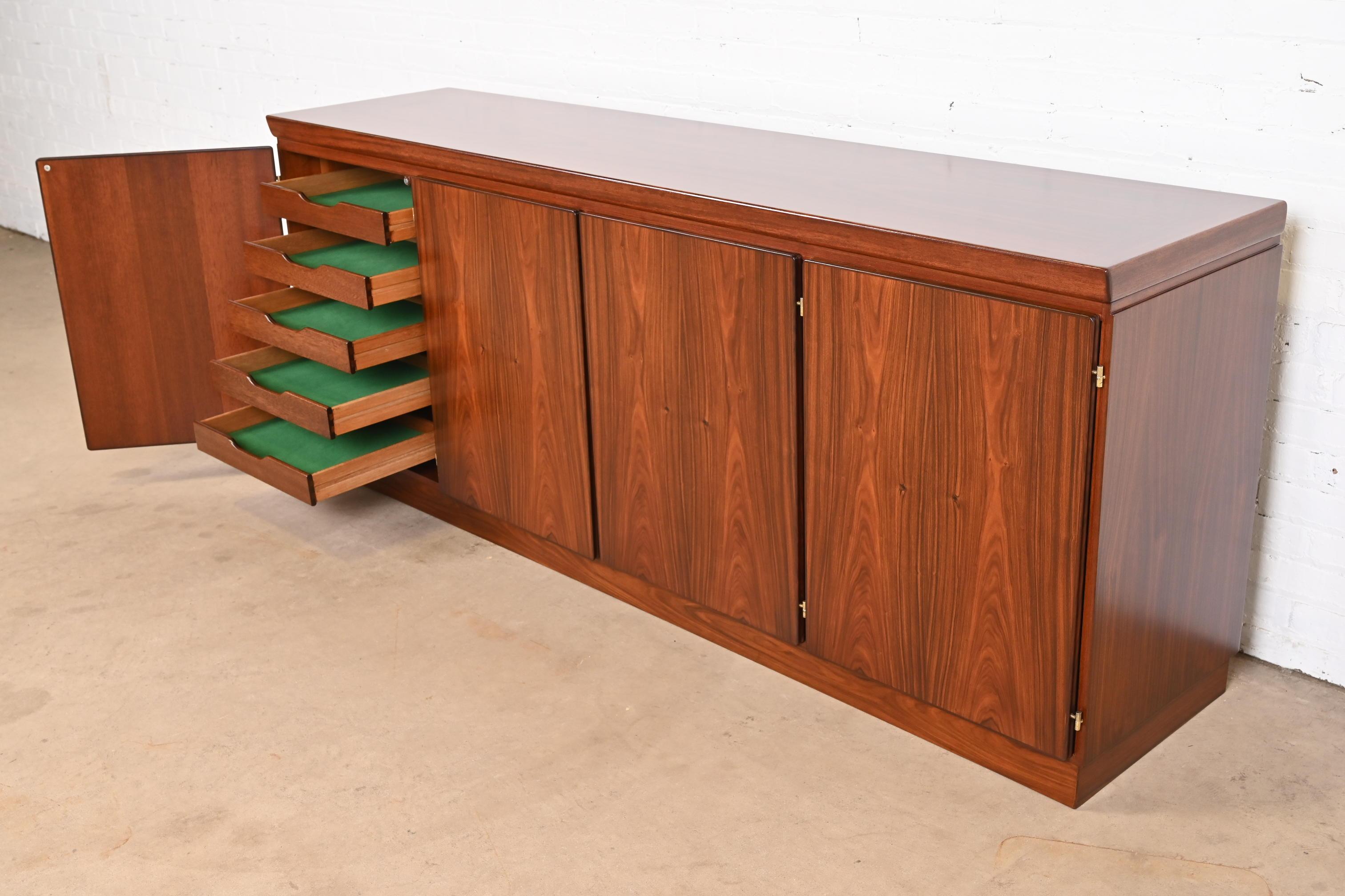 Skovby Danish Modern Rosewood Sideboard Credenza or Bar Cabinet, Refinished 6