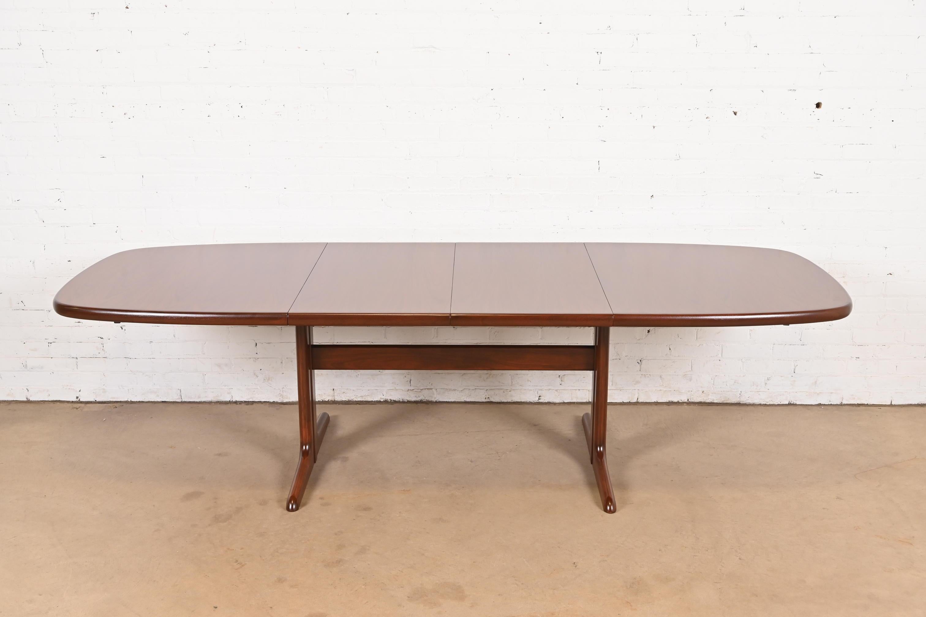 Scandinavian Modern Skovby Danish Modern Sculpted Rosewood Extension Dining Table, Newly Refinished For Sale