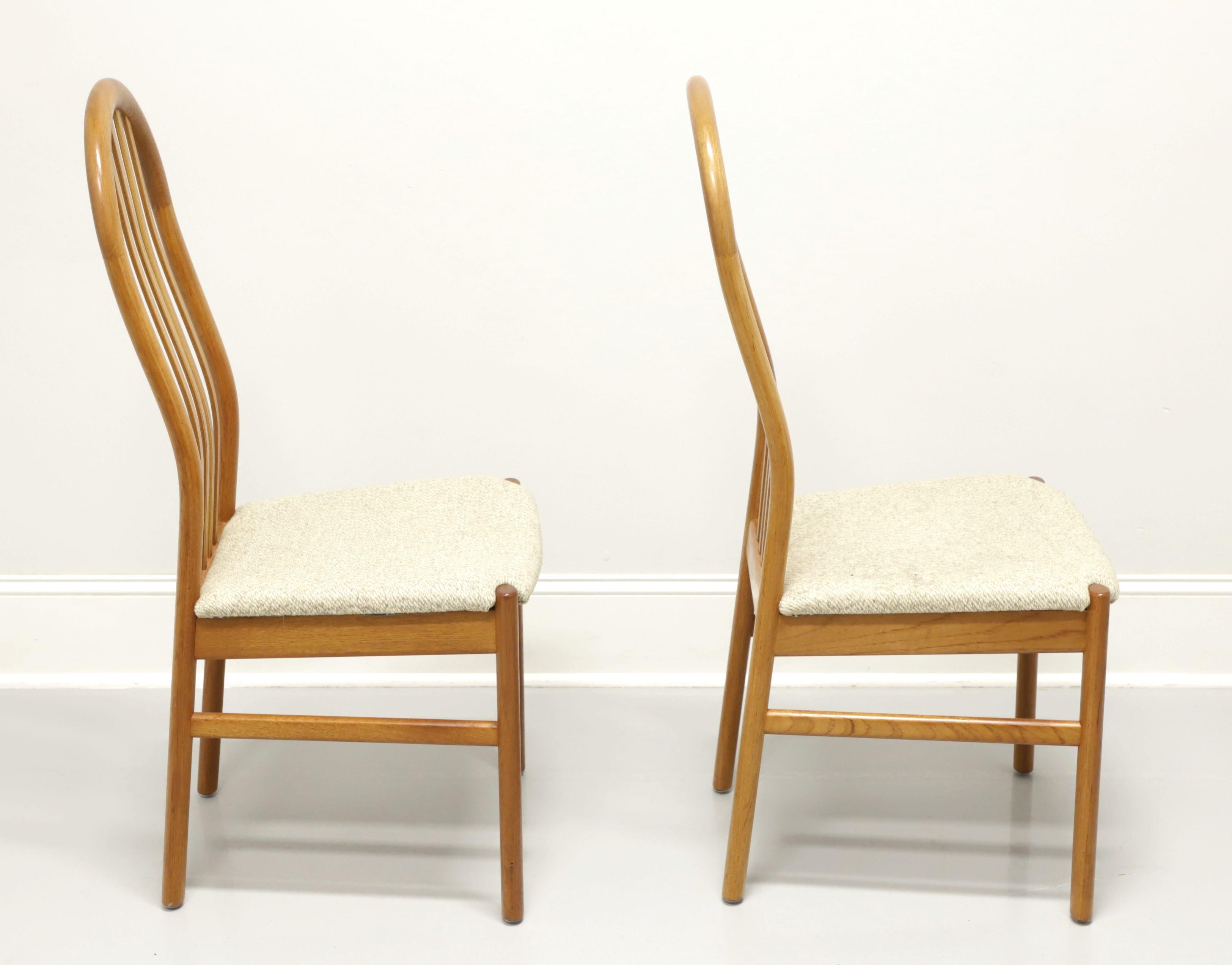 SKOVBY Danish Modern Teak Dining Side Chairs - Pair A In Good Condition In Charlotte, NC